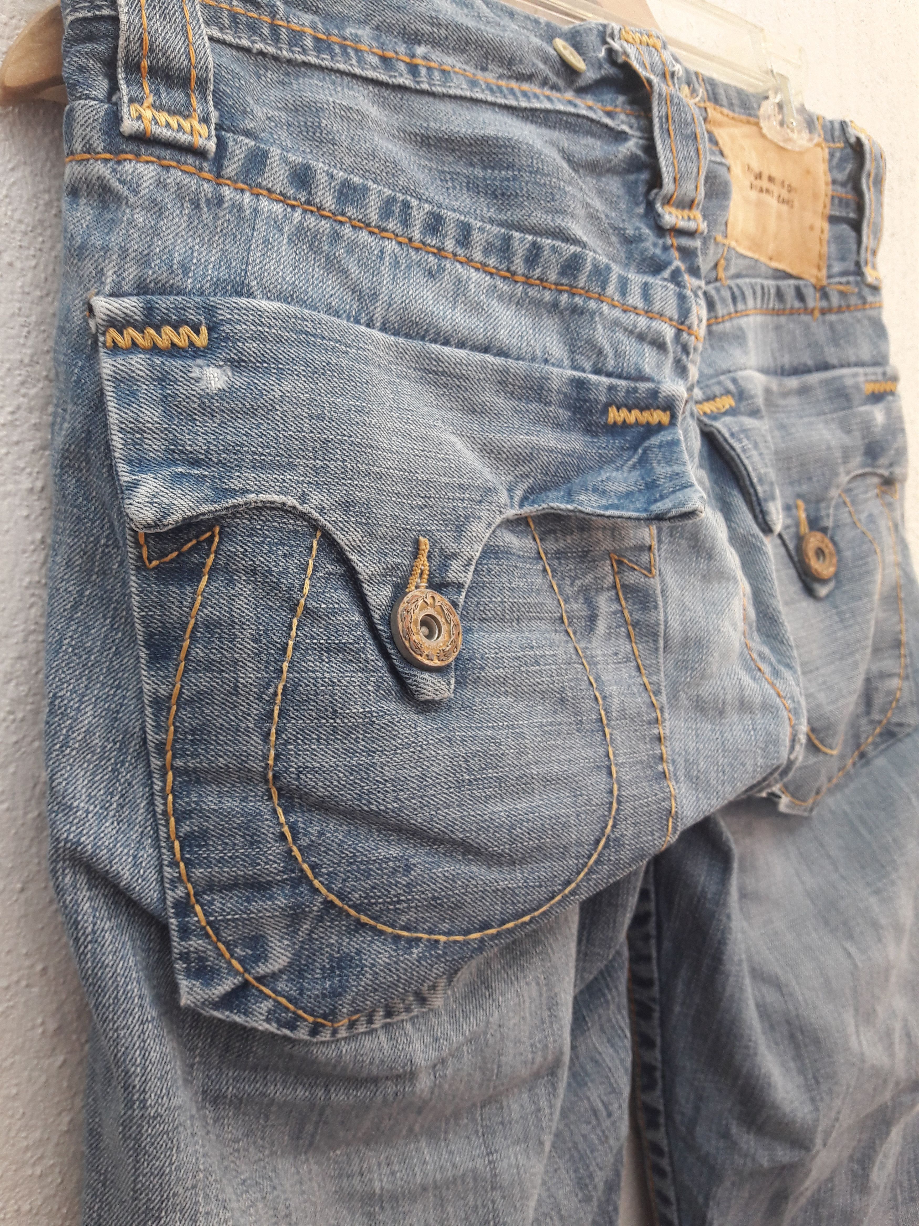 If Six Was Nine × Le Grande Bleu (L.G.B.) × True Religion Flare Jeans True Religion Distressed Blue Denim Size US 33 - 19 Thumbnail