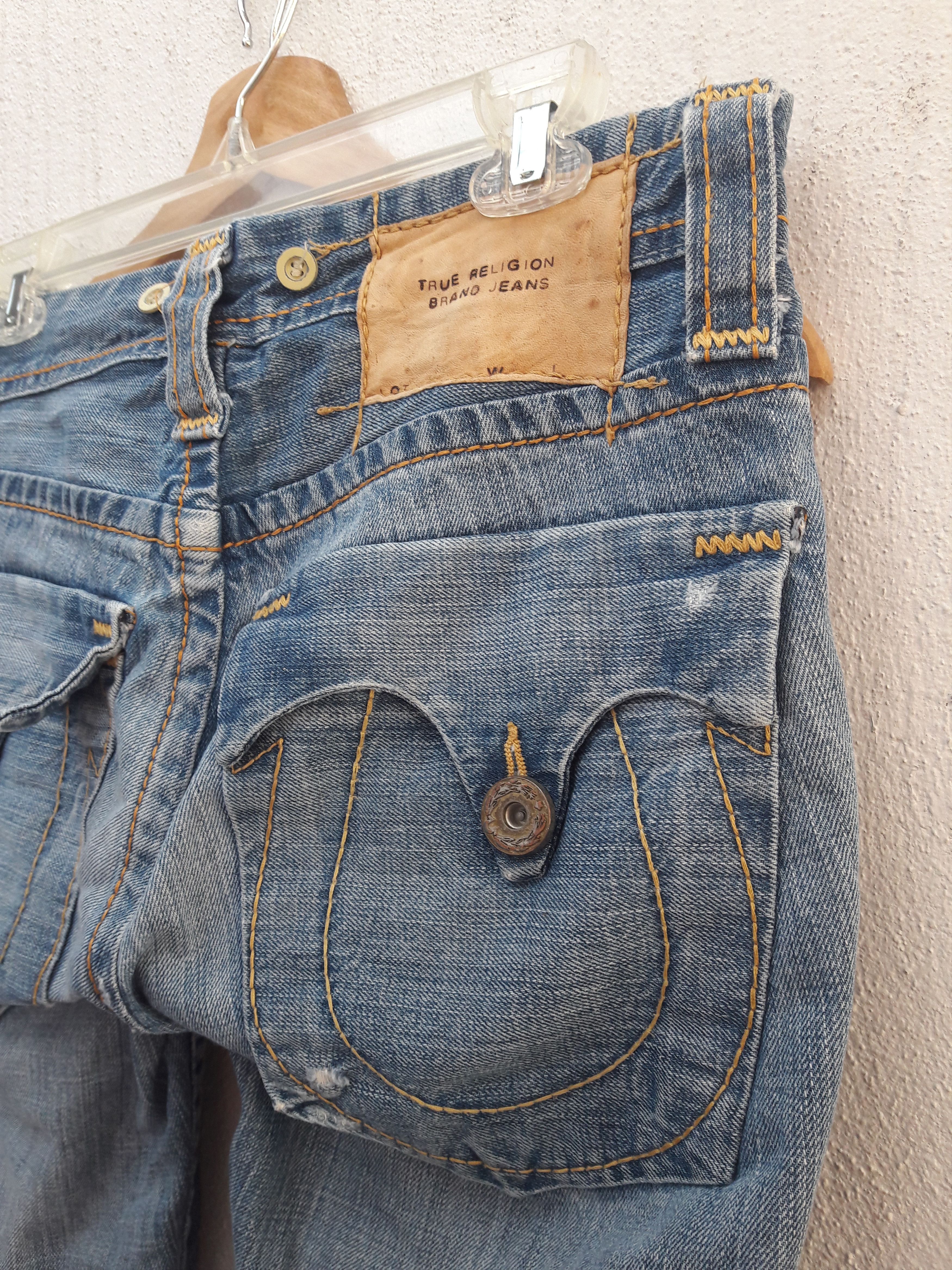 If Six Was Nine × Le Grande Bleu (L.G.B.) × True Religion Flare Jeans True Religion Distressed Blue Denim Size US 33 - 22 Thumbnail