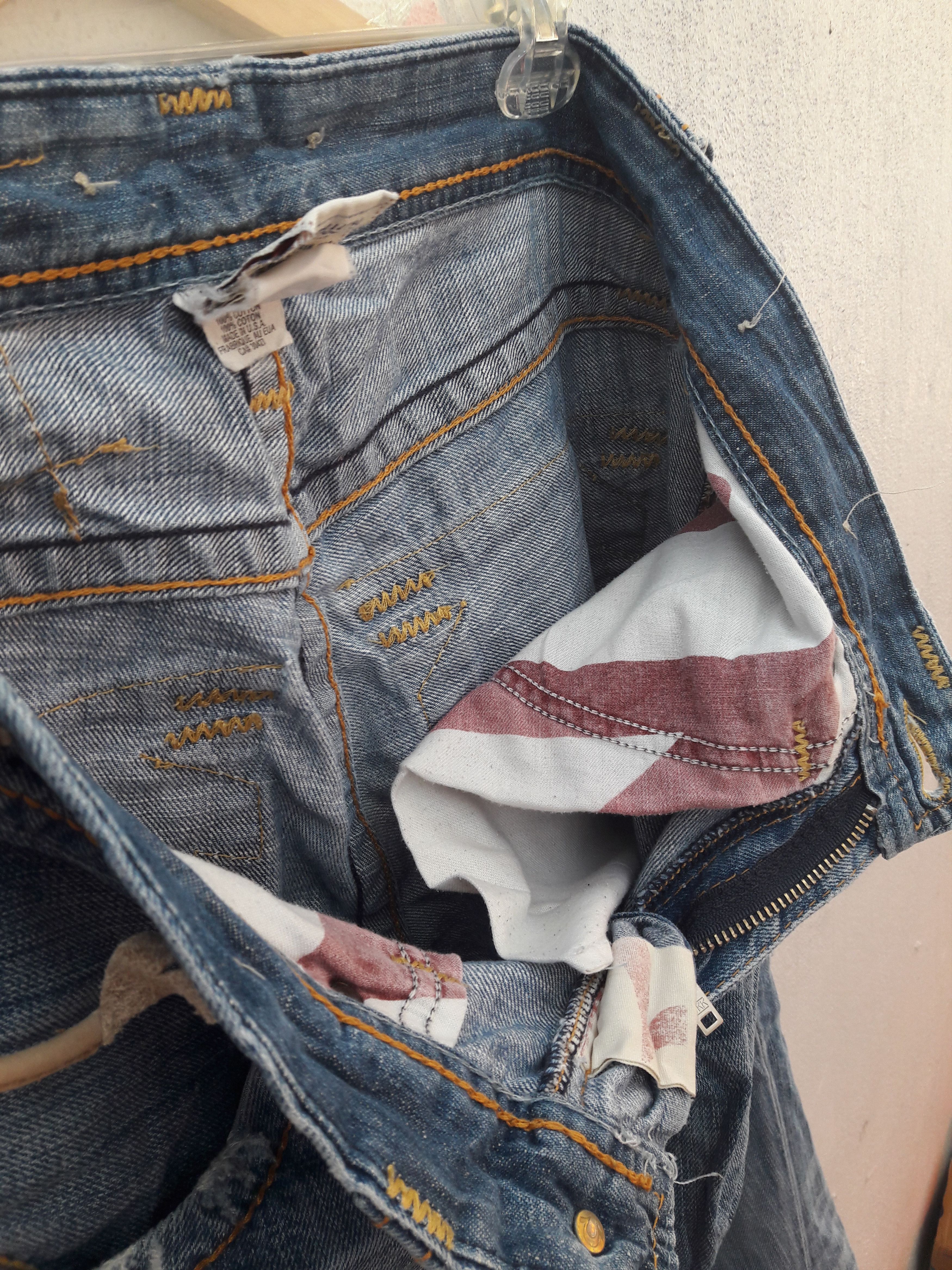 If Six Was Nine × Le Grande Bleu (L.G.B.) × True Religion Flare Jeans True Religion Distressed Blue Denim Size US 33 - 13 Thumbnail