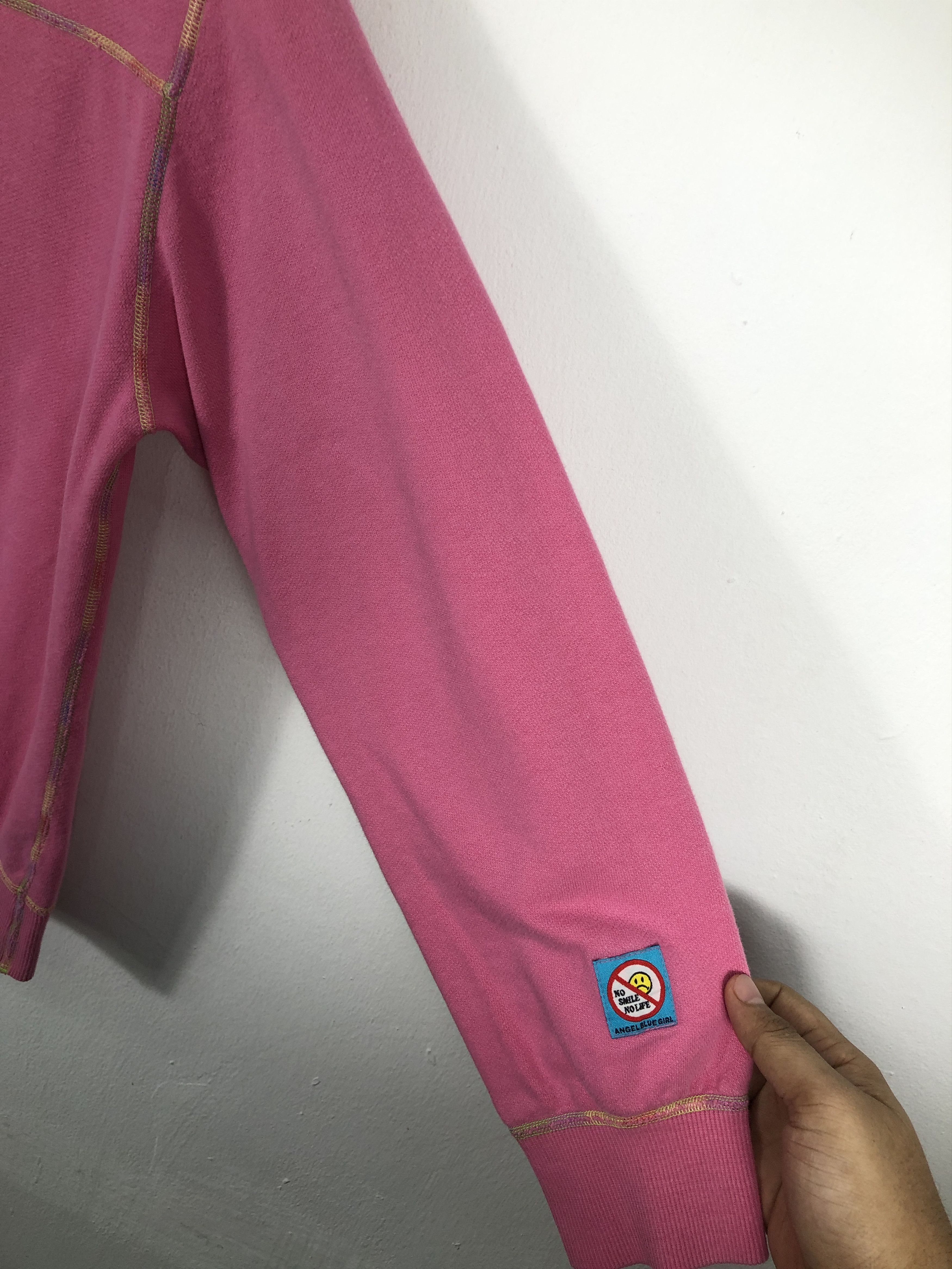 Designer × Japanese Brand × Vintage Vintage Japanese Brand Angel Blue Smile Sweatshirt Size M / US 6-8 / IT 42-44 - 3 Thumbnail