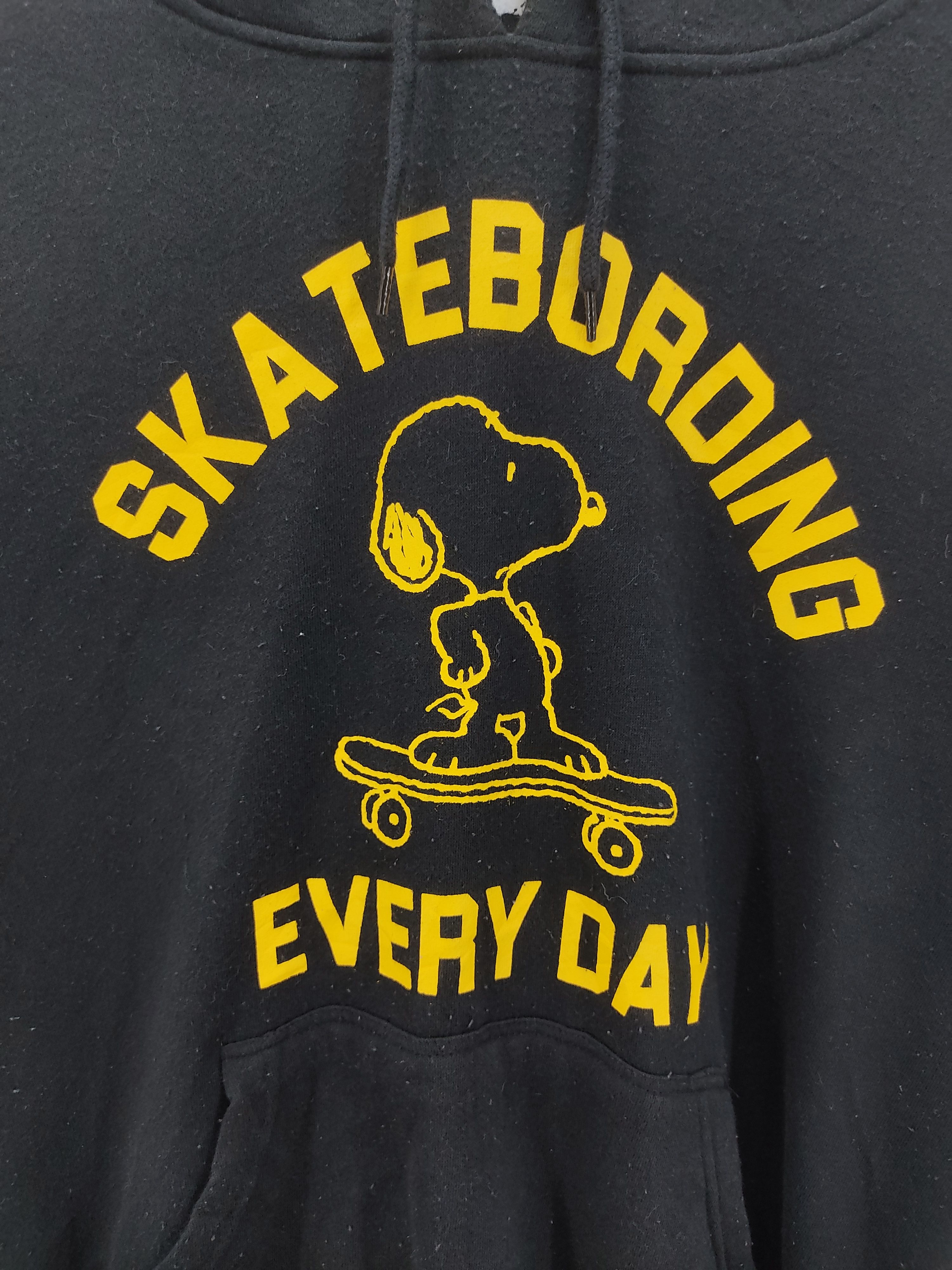 Peanuts Peanuts Snoopy Skateboarding Everyday Hoodie Size US L / EU 52-54 / 3 - 3 Thumbnail