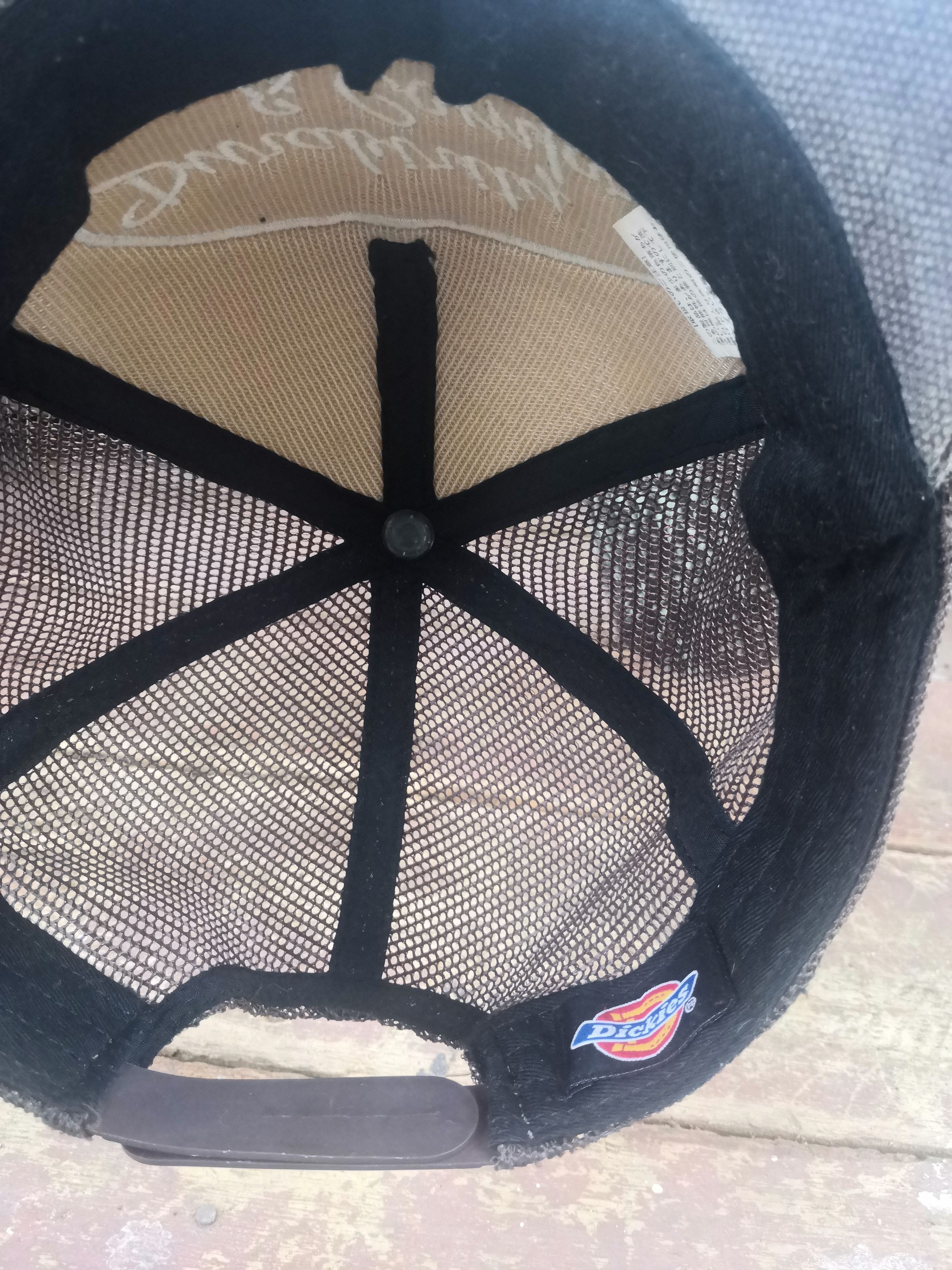 Dickies Authentic Dickies Camo Distressed Trucket hat Size ONE SIZE - 8 Thumbnail