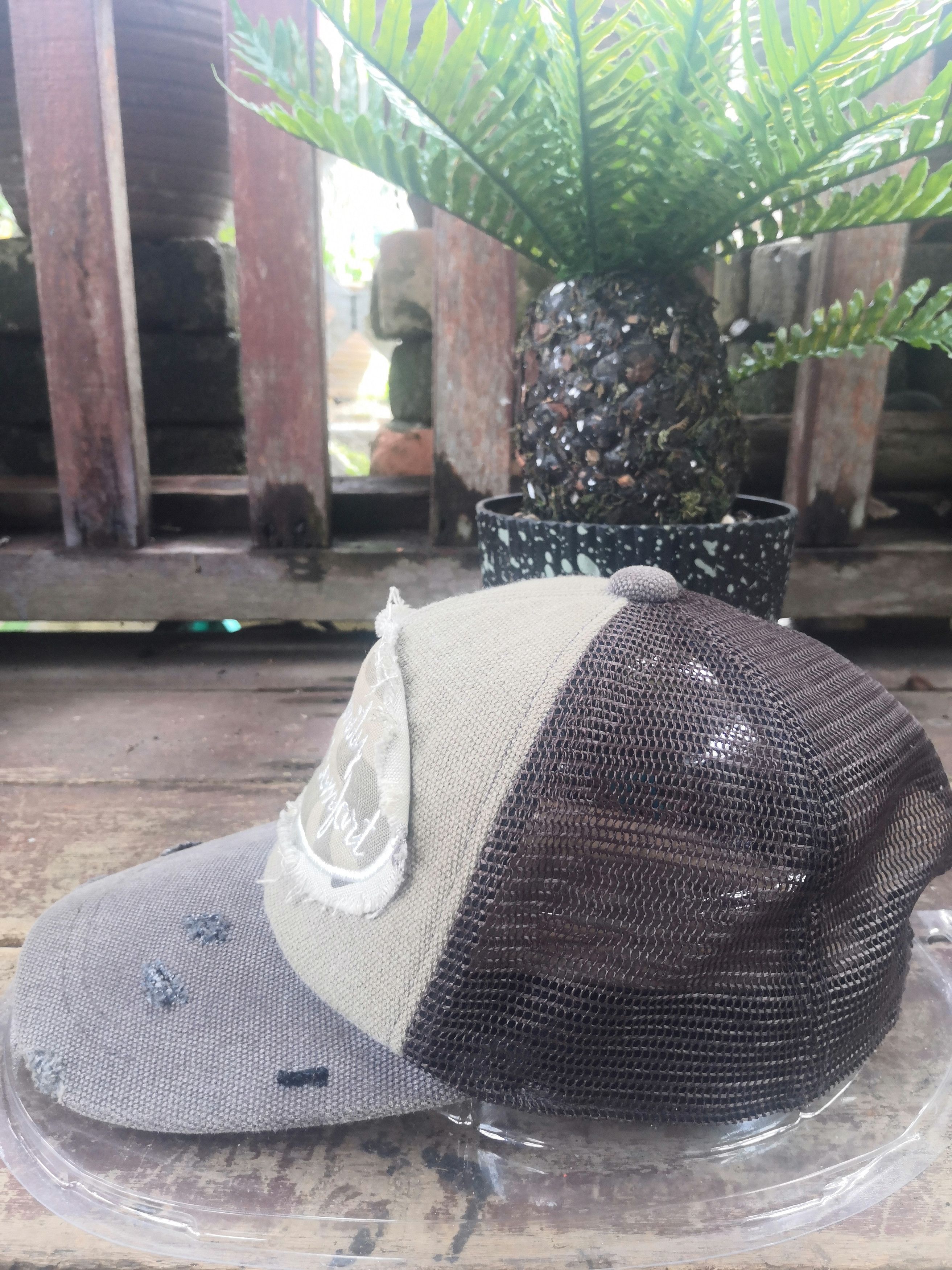 Dickies Authentic Dickies Camo Distressed Trucket hat Size ONE SIZE - 5 Thumbnail