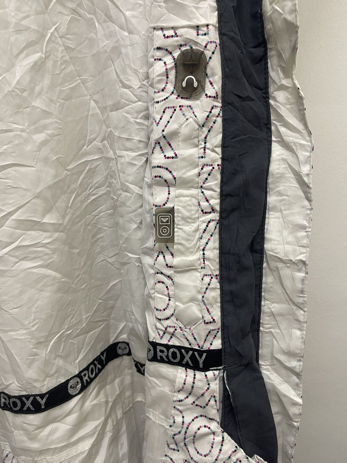 Sports Specialties Rare ROXY 5K Silver Spell Out Full All Over Removable Hoodie Size US M / EU 48-50 / 2 - 8 Thumbnail