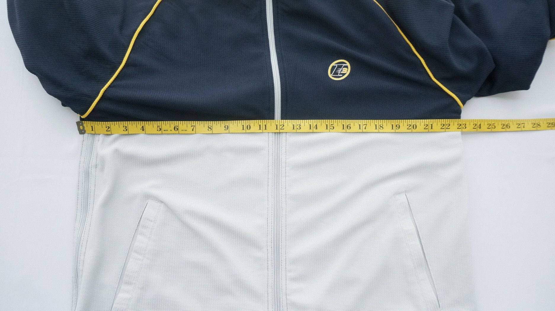 Reebok Vintage Reebok Allen Iverson Limited Zip Up Sweatshirt Size US L / EU 52-54 / 3 - 10 Thumbnail