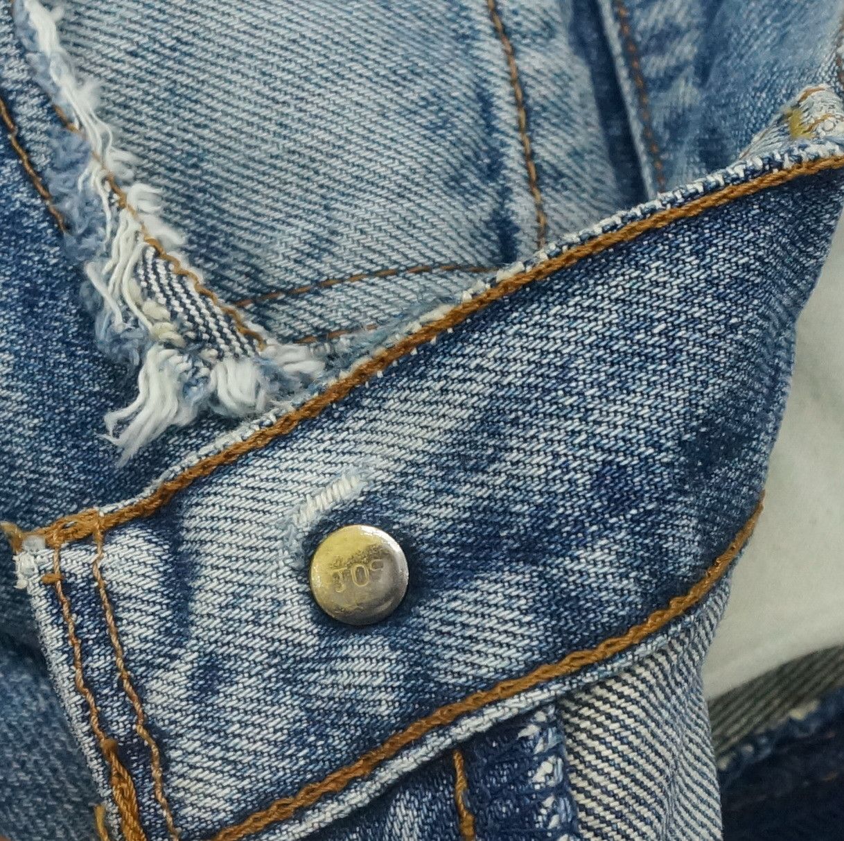 Levi's Vintage 90s Levi's 503 Japan Distressed Aging Jeans LF5 Size US 31 - 21 Thumbnail
