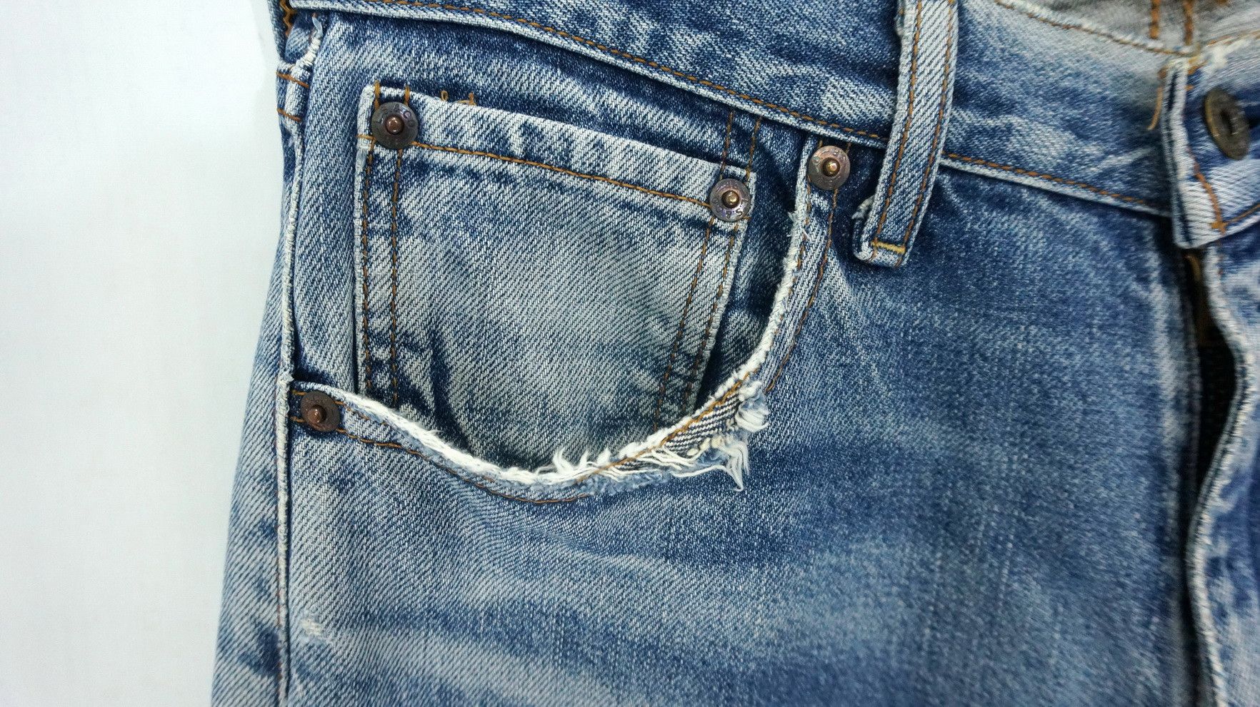 Levi's Vintage 90s Levi's 503 Japan Distressed Aging Jeans LF5 Size US 31 - 4 Thumbnail