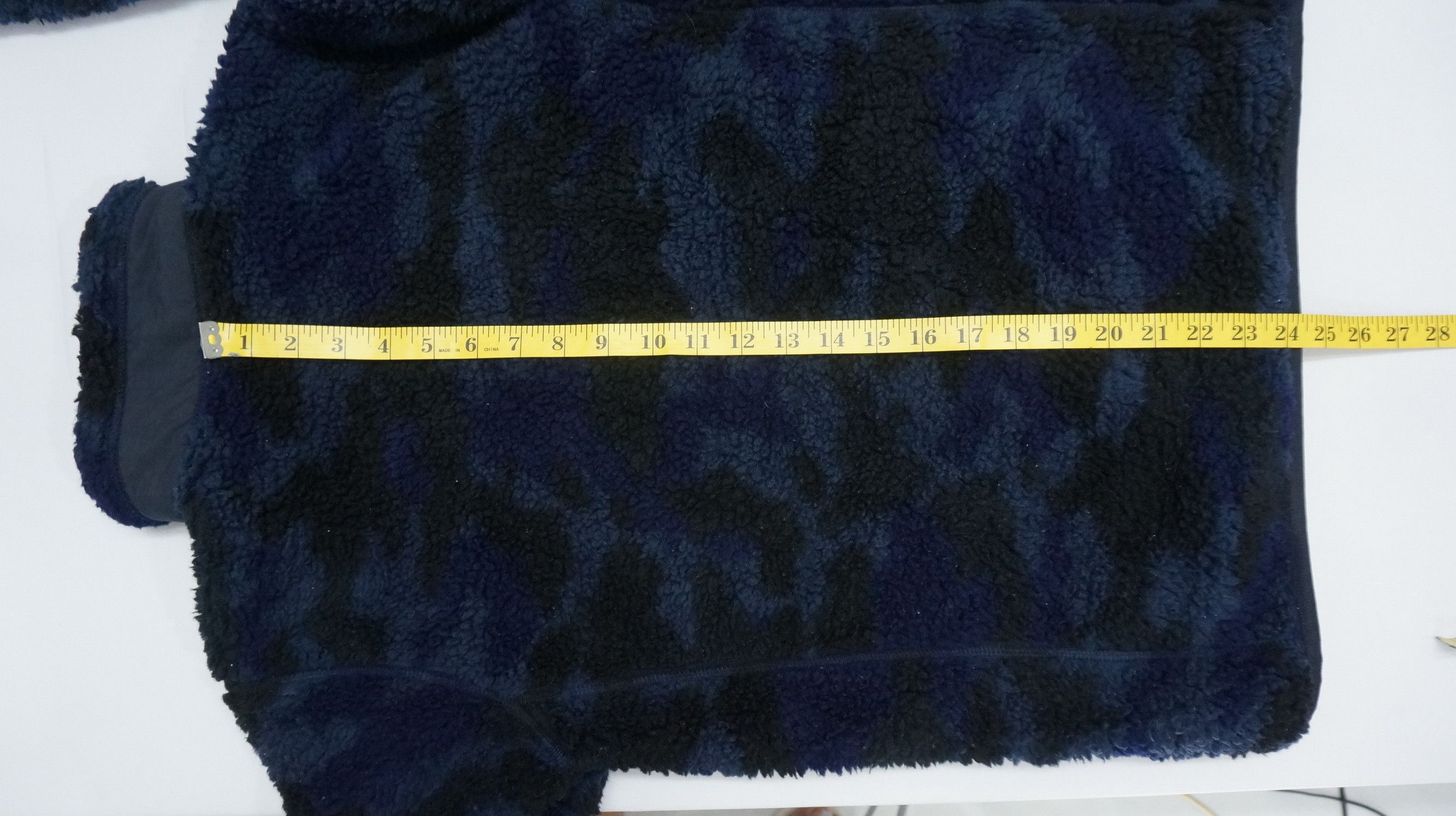 Uniqlo Uniqlo Fleece Camo Jacket Size US S / EU 44-46 / 1 - 12 Thumbnail