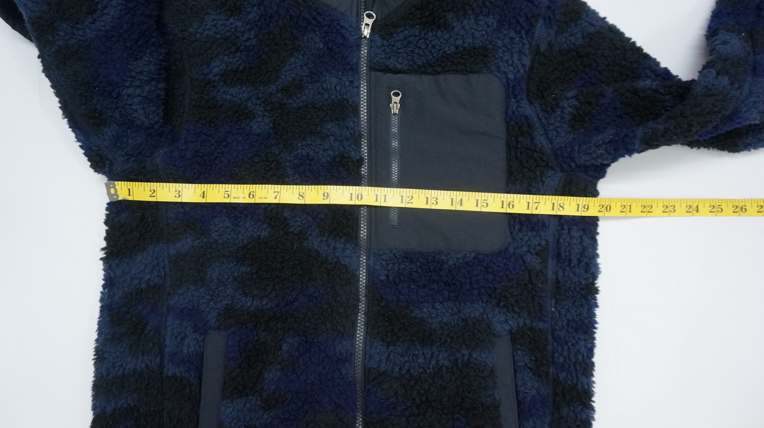 Uniqlo Uniqlo Fleece Camo Jacket Size US S / EU 44-46 / 1 - 11 Thumbnail