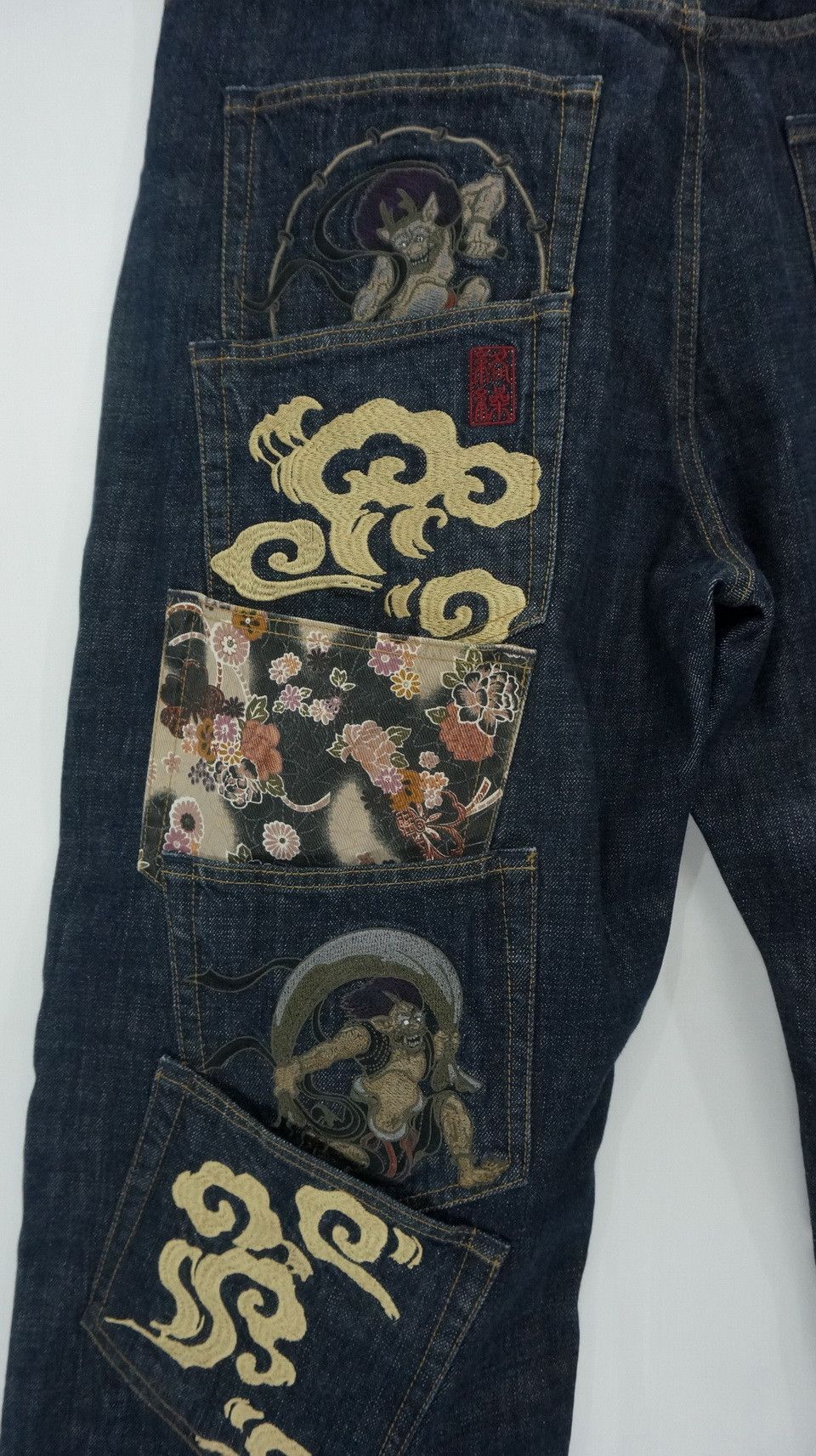 Japanese Brand 🔥 KARAKURI TAMASHII Fujin Raijin Rare Size Denim Size US 43 - 10 Thumbnail