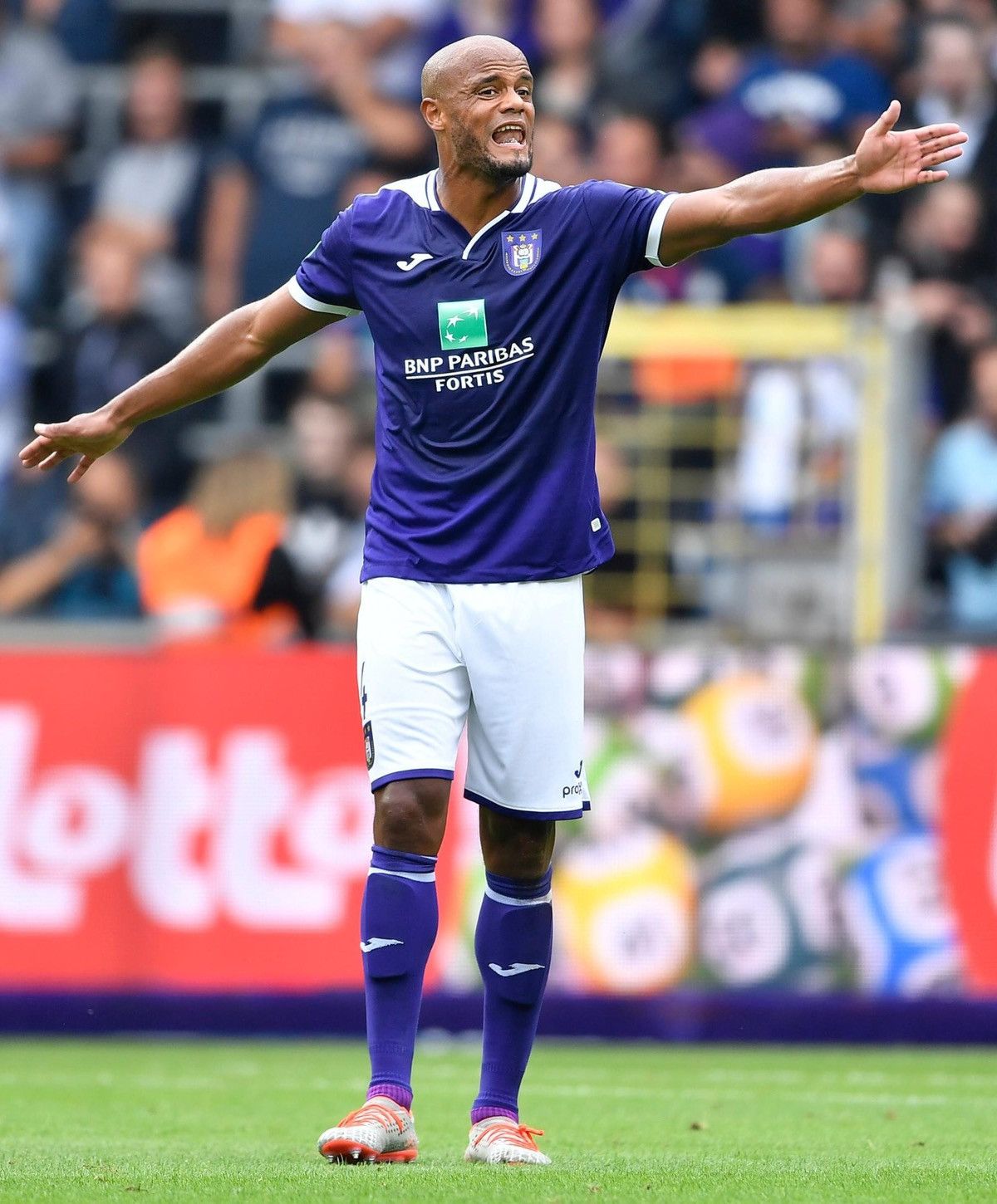 Joma Anderlecht 19/20 home shirt #4 Kompany Size US M / EU 48-50 / 2 - 9 Thumbnail