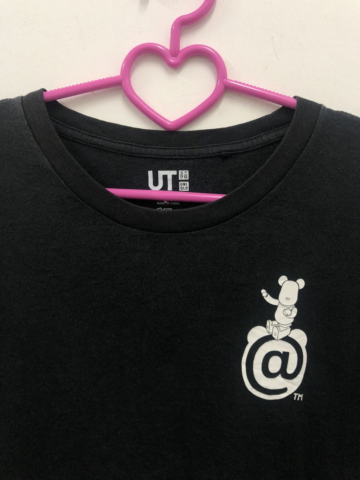 Medicom Toy Rare Medicom Toy Bearbrick x Uniqlo Shirt Size US M / EU 48-50 / 2 - 2 Thumbnail