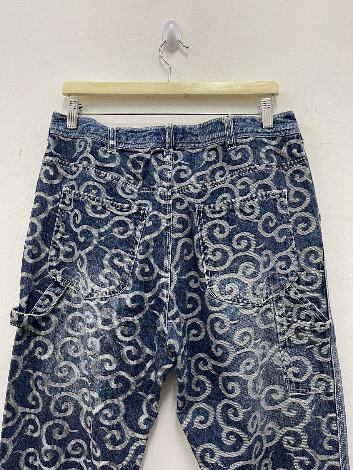 Karakuri Tamashii Rare Vintage SUKAJAN Japan Motive Pop Art Denim Jeans Size US 33 - 2 Thumbnail