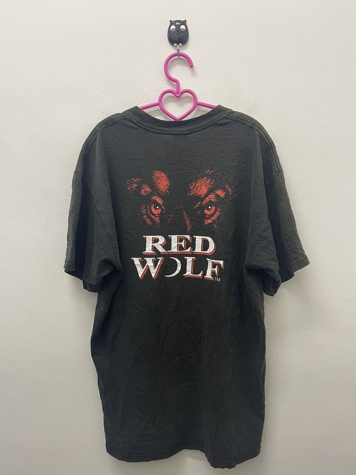 Vintage Rare Vintage RED WOLF Promo Thrashed Tee Size US L / EU 52-54 / 3 - 1 Thumbnail