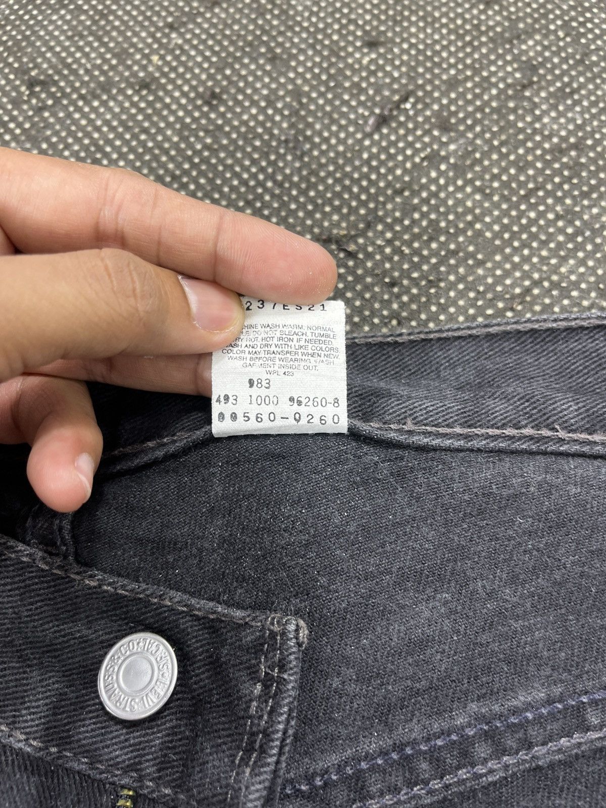 Levi's × Vintage Vintage Levi's 560 Loose Fit Jeans - J738 Size US 38 / EU 54 - 9 Thumbnail