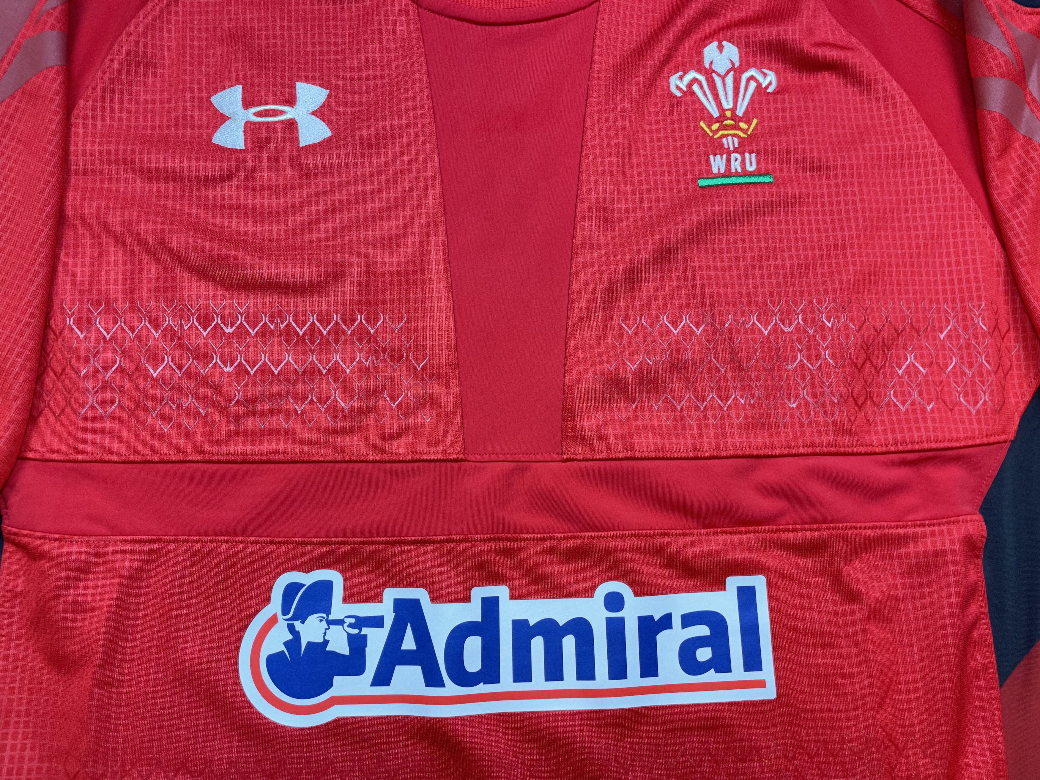 Under Armour Wales Rugby Union Shirt Jersey Under Armour Rare Y2K Hype Size US XL / EU 56 / 4 - 3 Thumbnail