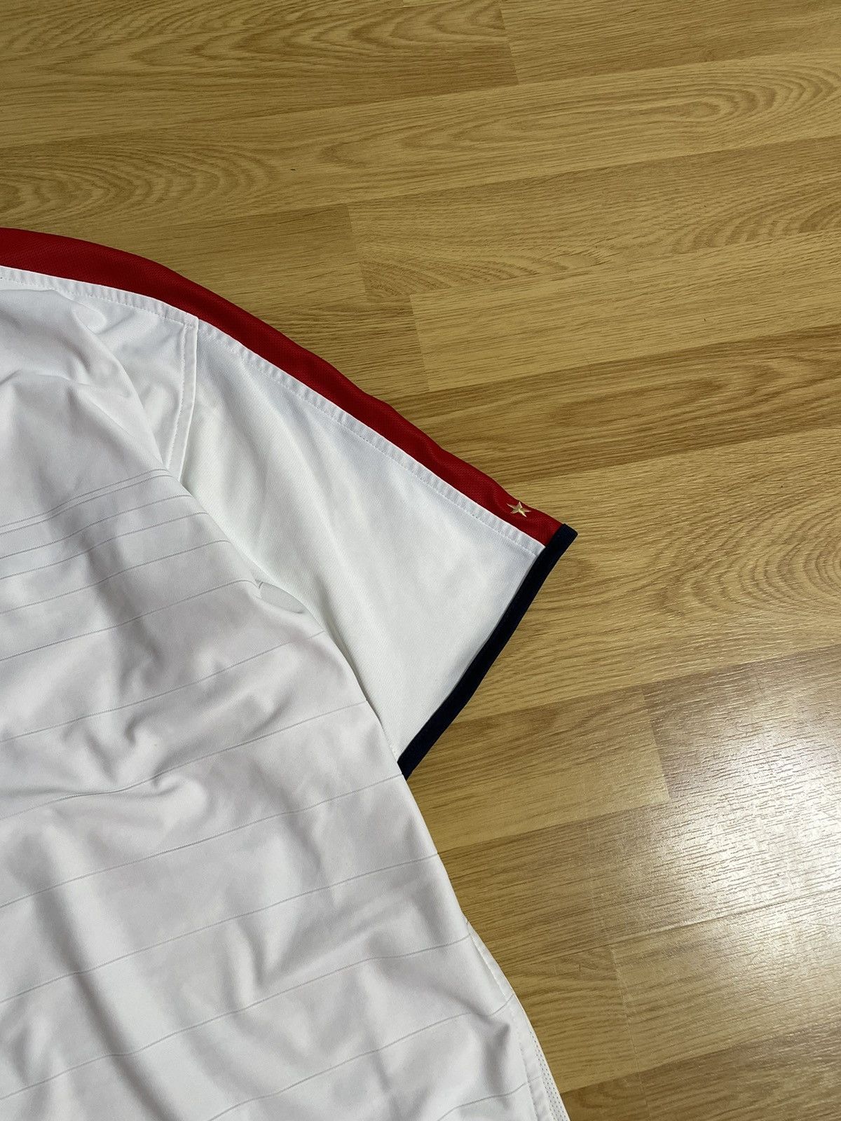 Umbro × Vintage Umbro Reversible England Jersey Vintage 2003-2005 Size US M / EU 48-50 / 2 - 6 Thumbnail