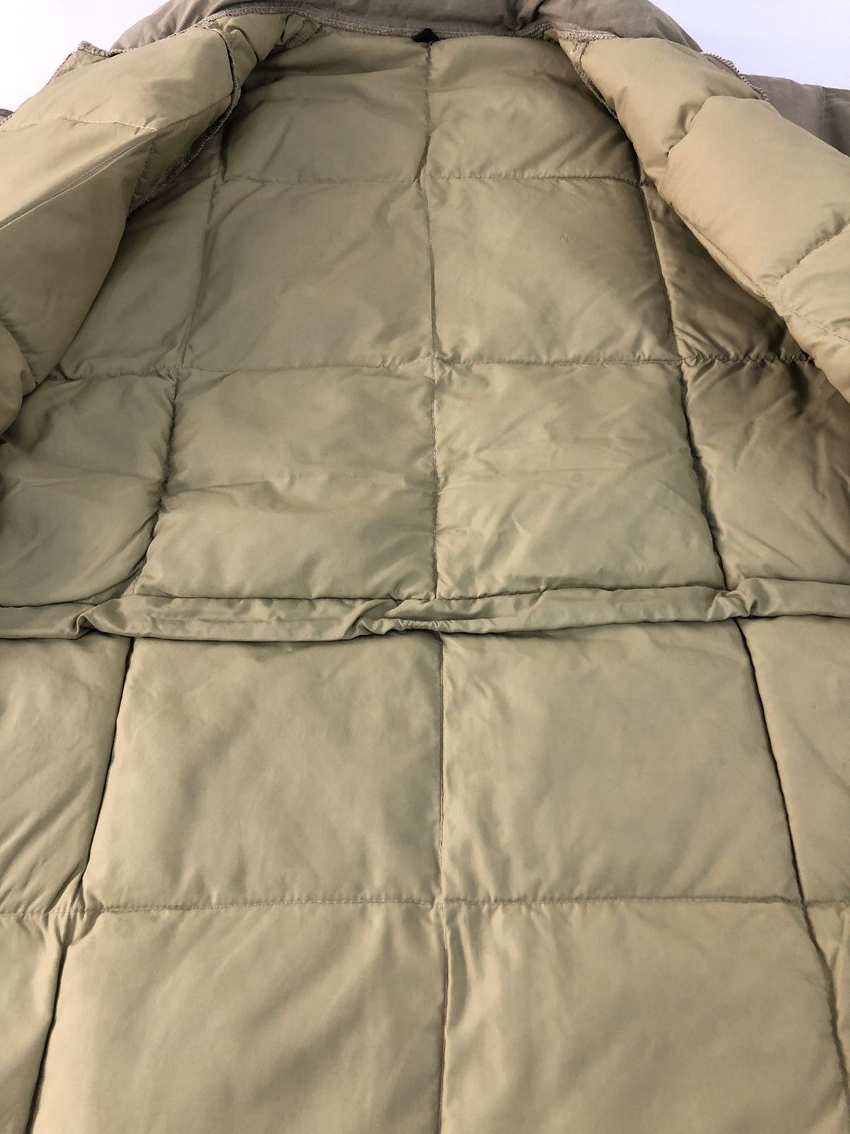 Woolrich Woolen Mills 90s Woolrich Puffer Jacket Big Front Pocket Zip Up Design Size US M / EU 48-50 / 2 - 6 Thumbnail