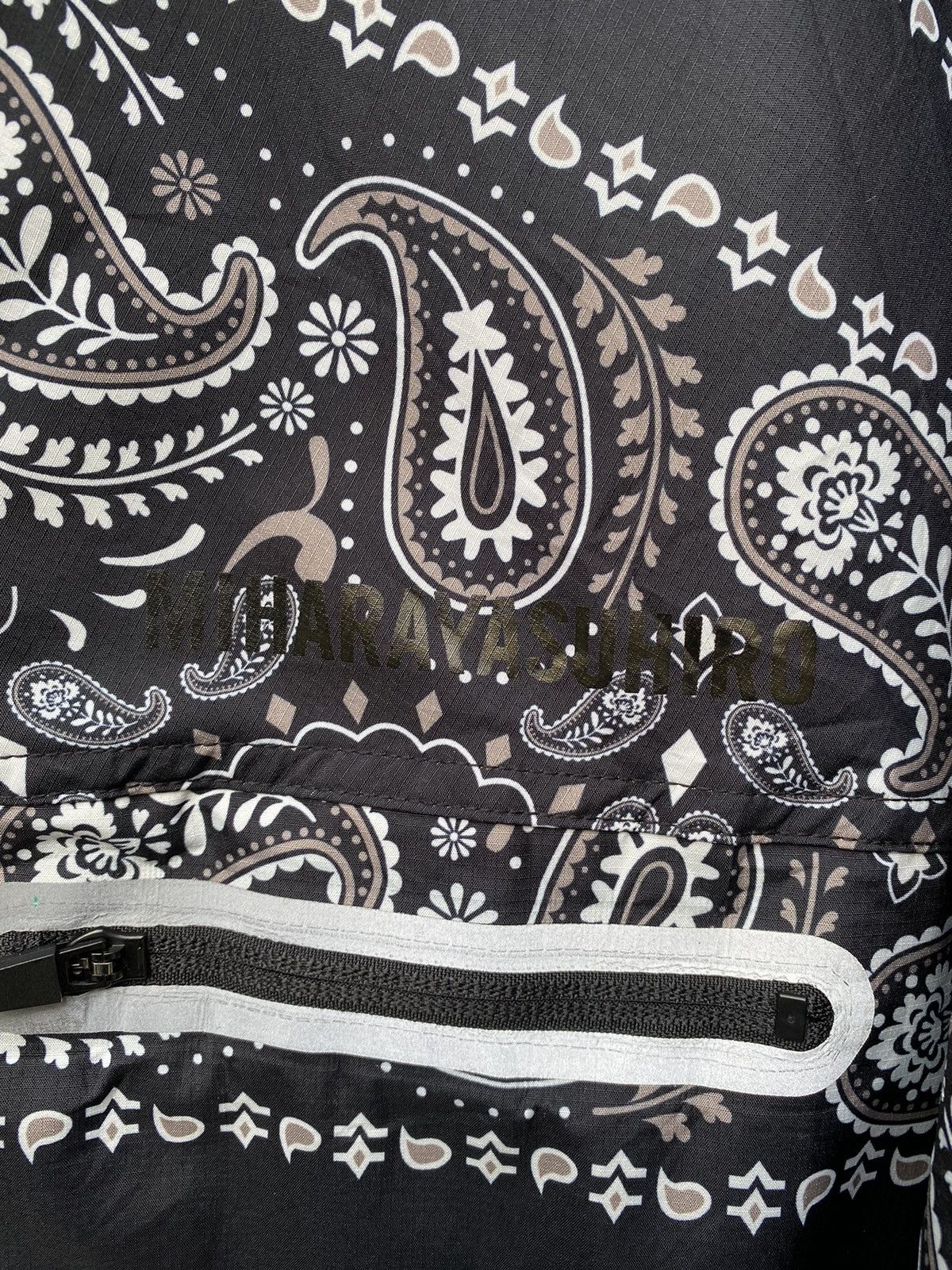Maison MIHARA YASUHIRO Miharayasuhiro Bandana Paisley Waterproof Oversized Jacket Size US XL / EU 56 / 4 - 8 Thumbnail
