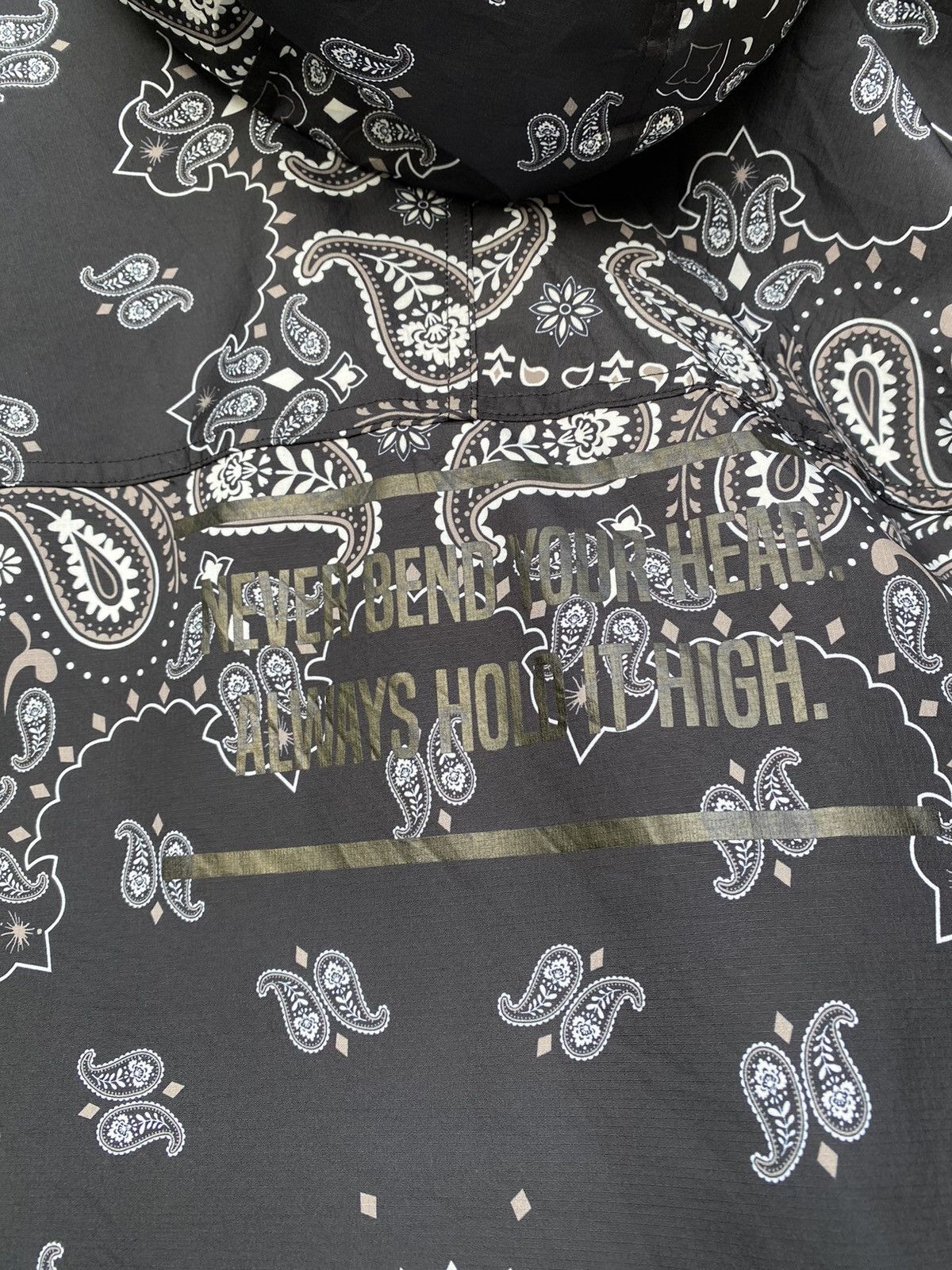 Maison MIHARA YASUHIRO Miharayasuhiro Bandana Paisley Waterproof Oversized Jacket Size US XL / EU 56 / 4 - 10 Thumbnail