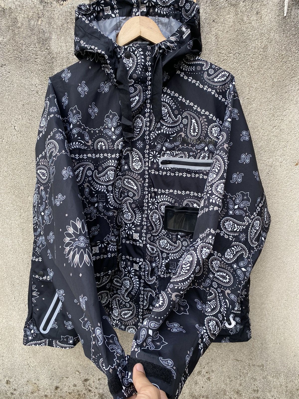 Maison MIHARA YASUHIRO Miharayasuhiro Bandana Paisley Waterproof Oversized Jacket Size US XL / EU 56 / 4 - 6 Thumbnail