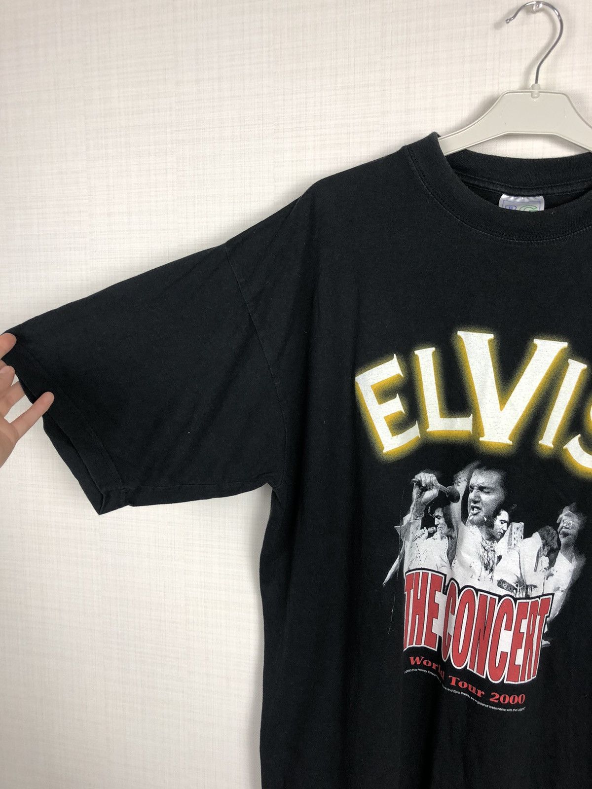 Vintage Elvis Presley Vintage 2000 World Tour T Shirt Size US XL / EU 56 / 4 - 5 Thumbnail