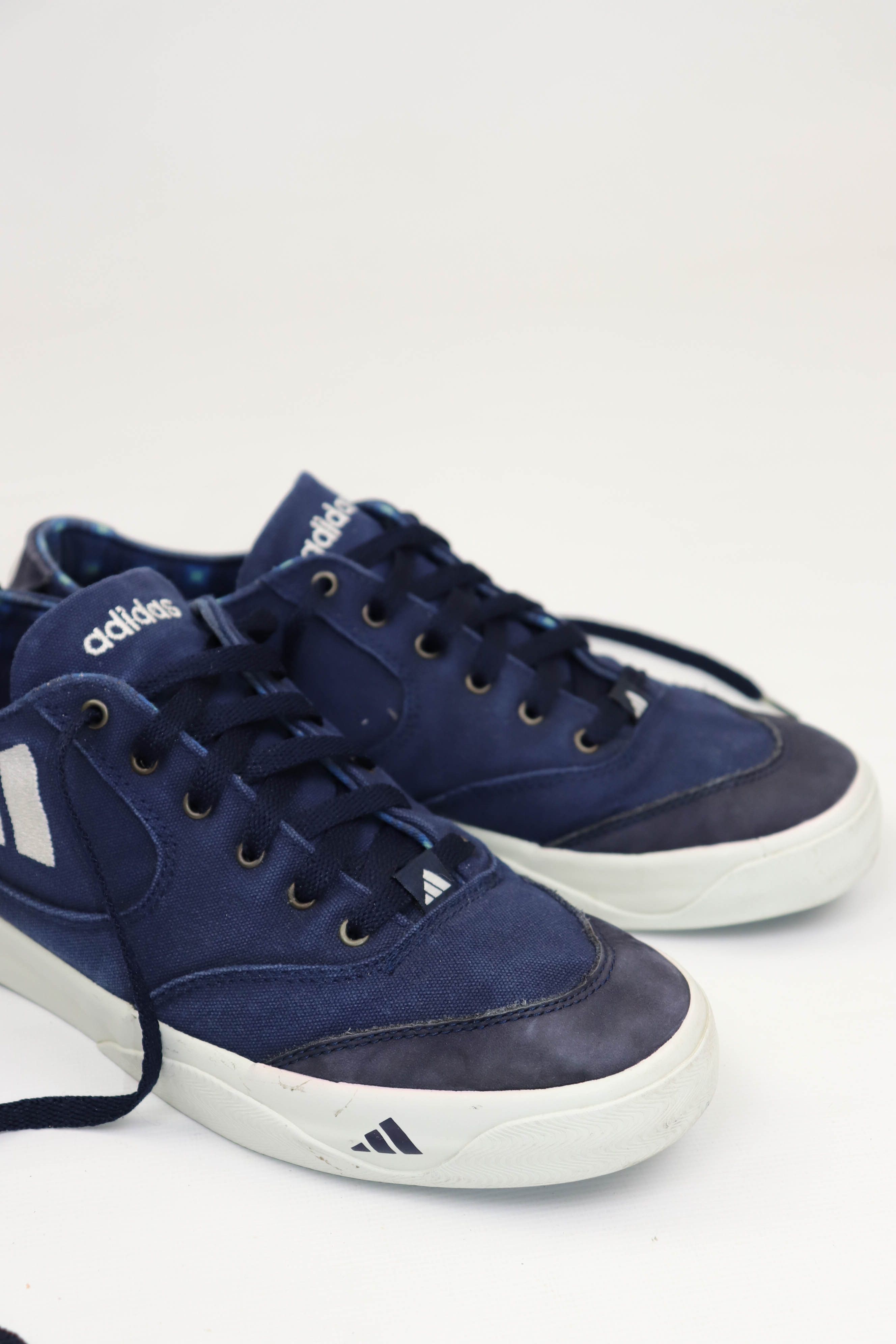 Adidas Adidas Vintage 90s Logo 1996 Low Top Canvas Sneakers Size US 9.5 / EU 42-43 - 6 Thumbnail