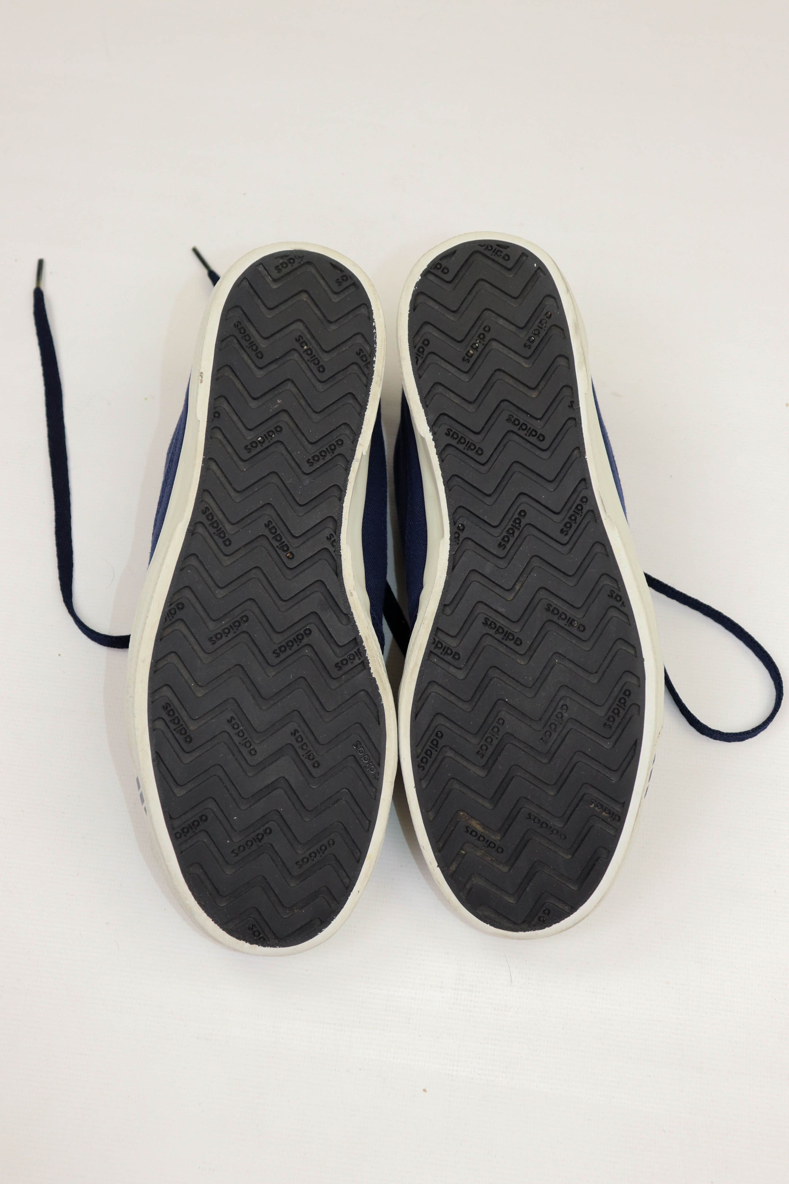 Adidas Adidas Vintage 90s Logo 1996 Low Top Canvas Sneakers Size US 9.5 / EU 42-43 - 12 Thumbnail