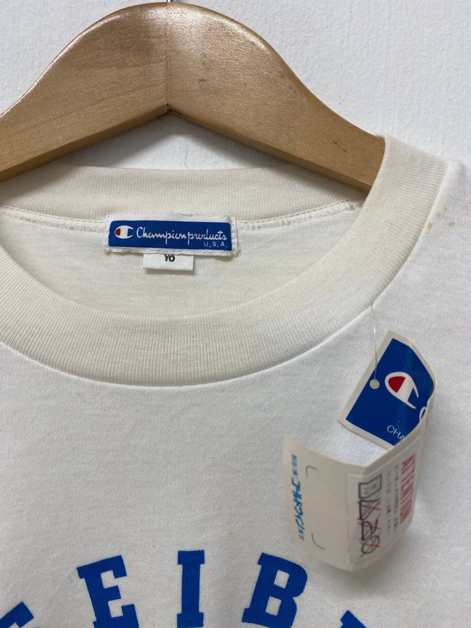 Champion Vintage Champion Blue Bar Tag Tshirt Size US L / EU 52-54 / 3 - 4 Thumbnail