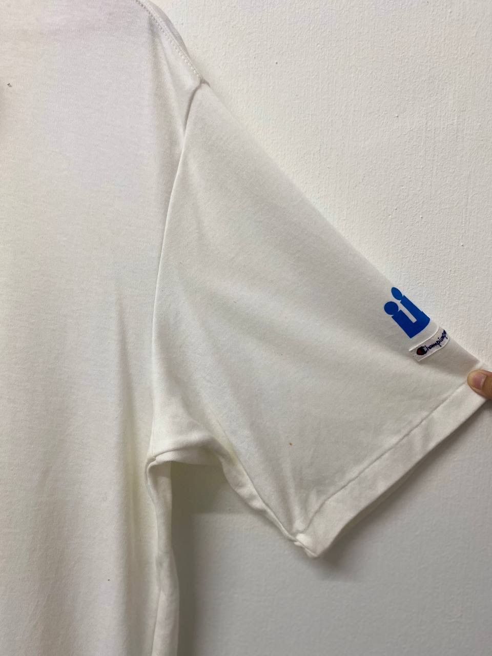 Champion Vintage Champion Blue Bar Tag Tshirt Size US L / EU 52-54 / 3 - 5 Thumbnail