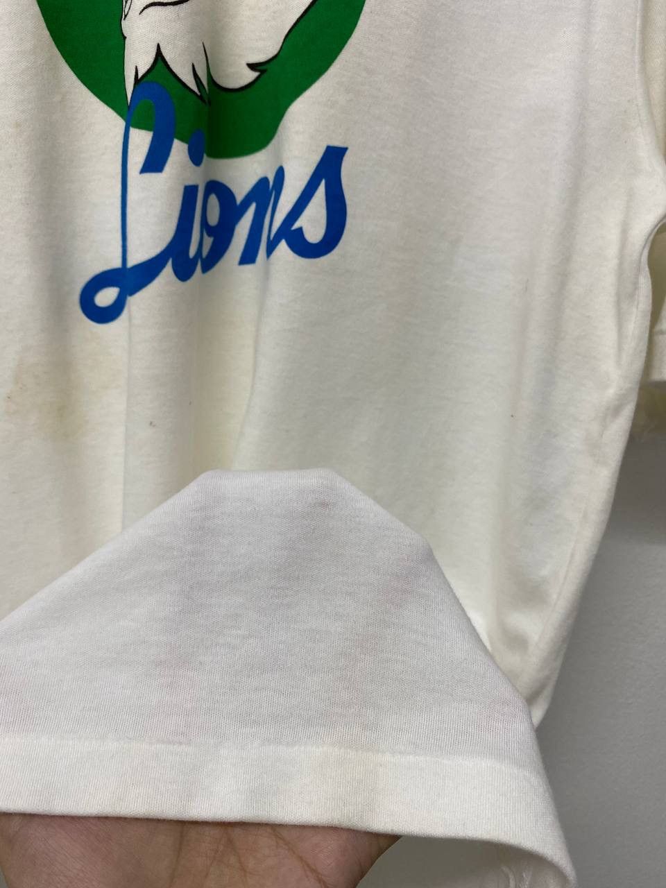 Champion Vintage Champion Blue Bar Tag Tshirt Size US L / EU 52-54 / 3 - 7 Thumbnail