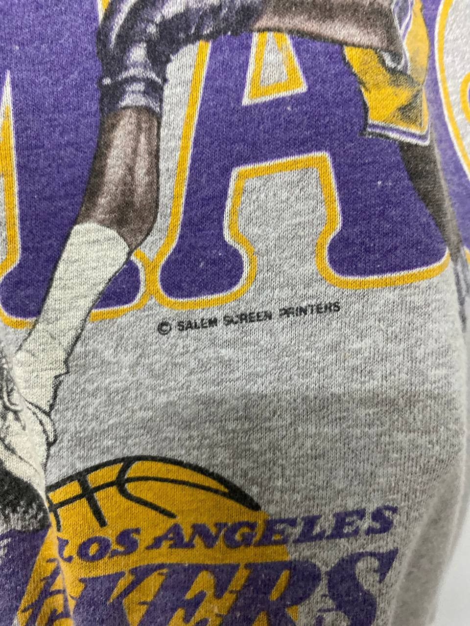 NBA Vintage Magic Johnson LA Lakers Tshirt Salem Screen Printers Size US L / EU 52-54 / 3 - 3 Thumbnail