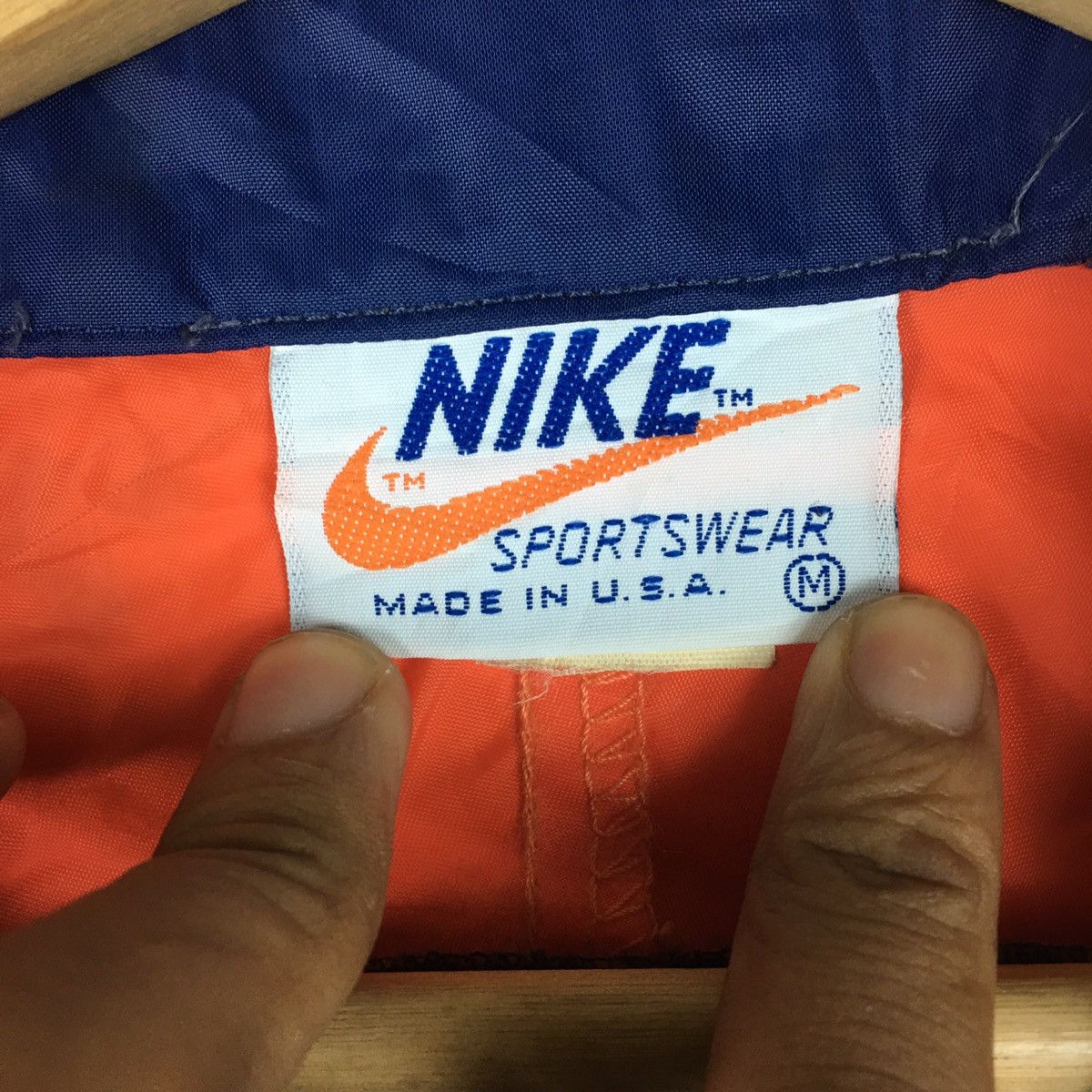 Nike × Vintage Vtg 80’ NIKE USA Orange Tag Swoosh Logo Striped Windbreaker Size US M / EU 48-50 / 2 - 3 Thumbnail