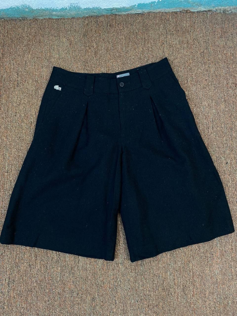 Lacoste vintage lacoste wool short pants nice design Size US 30 / EU 46 - 1 Thumbnail