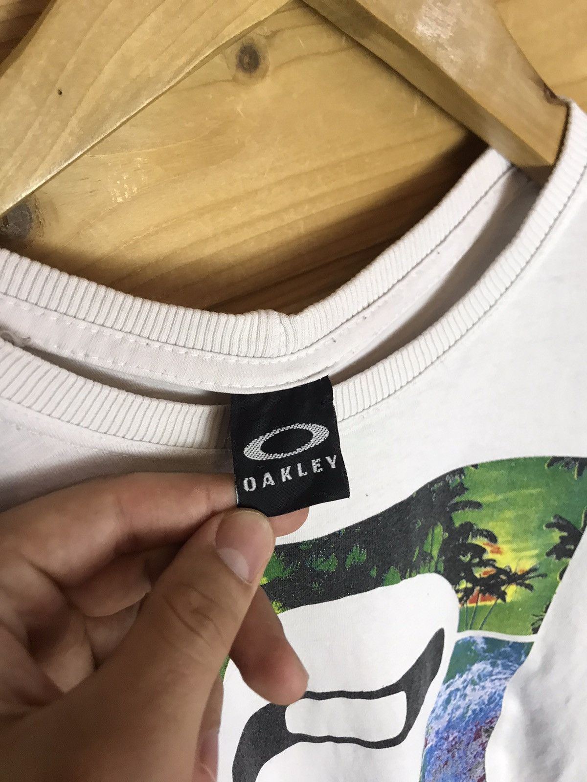 Vintage Vintage Oakley t-shirt Size US XS / EU 42 / 0 - 6 Thumbnail