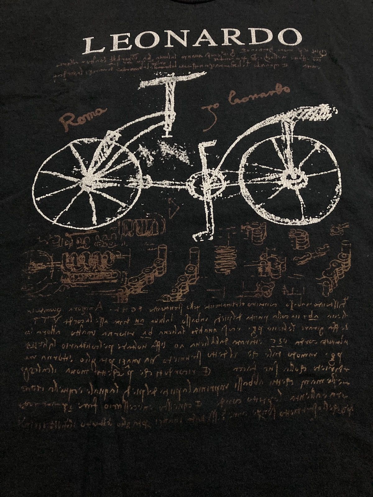Vintage Vintage 90s Leonardo Da Vinci Bicycle Tee Size US L / EU 52-54 / 3 - 3 Thumbnail