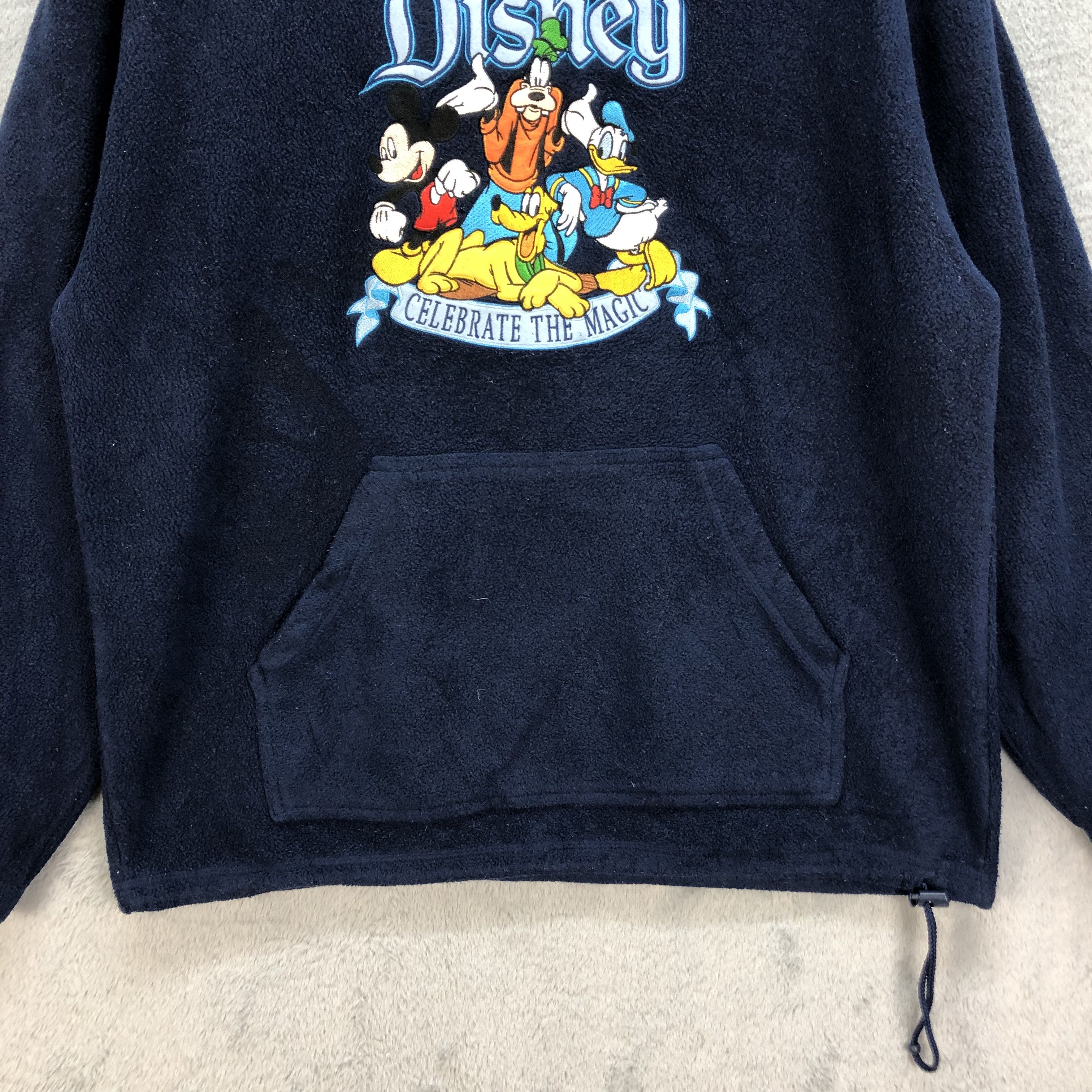 Cartoon Network DISNEY FAMILY EMBROIDERED BIG LOGO FLEECE #6881-99 Size US XL / EU 56 / 4 - 4 Thumbnail