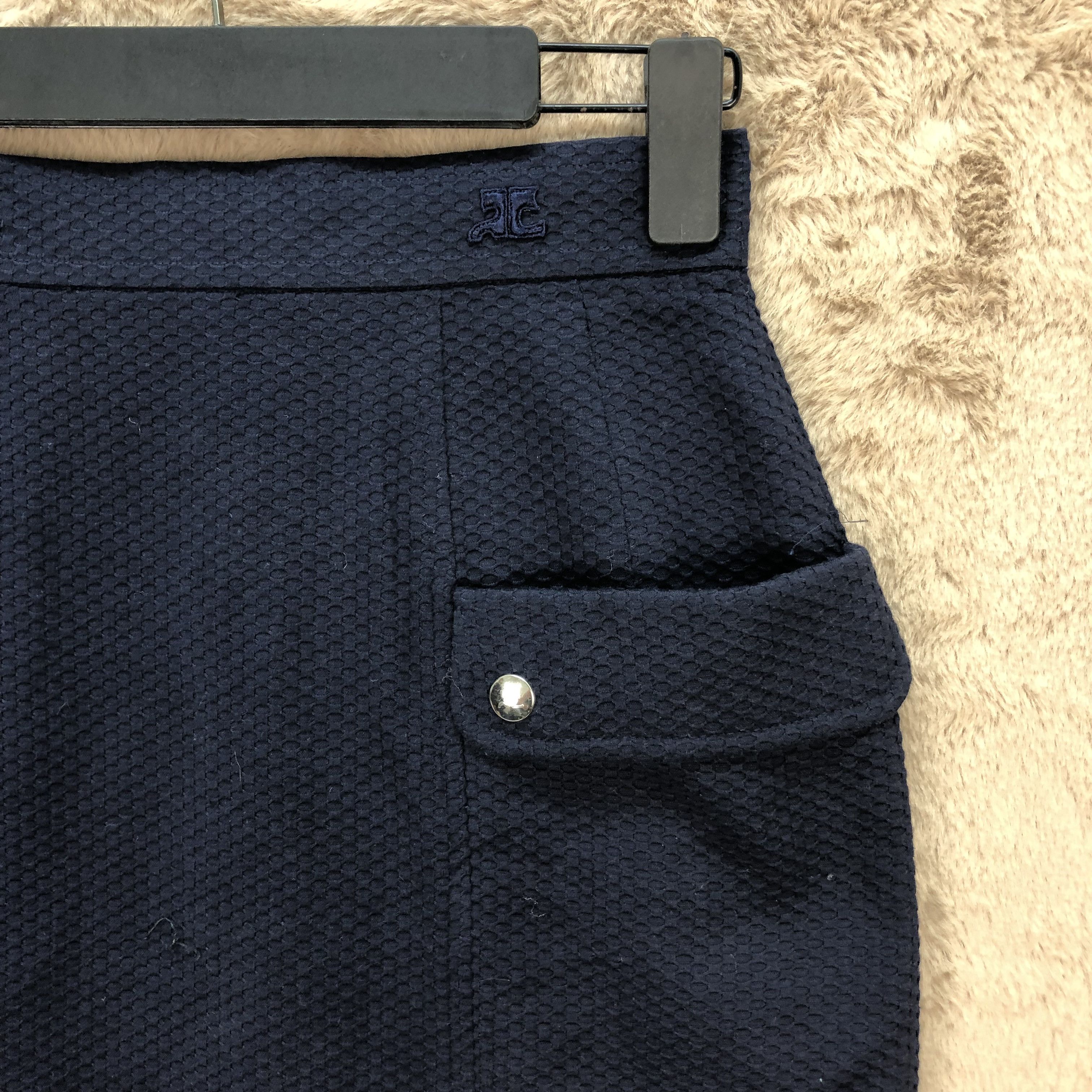 Courreges COURREGES PARIS NICE FABRIC DESIGN SKIRTS #5646-201 Size 26" / US 2 / IT 38 - 4 Thumbnail