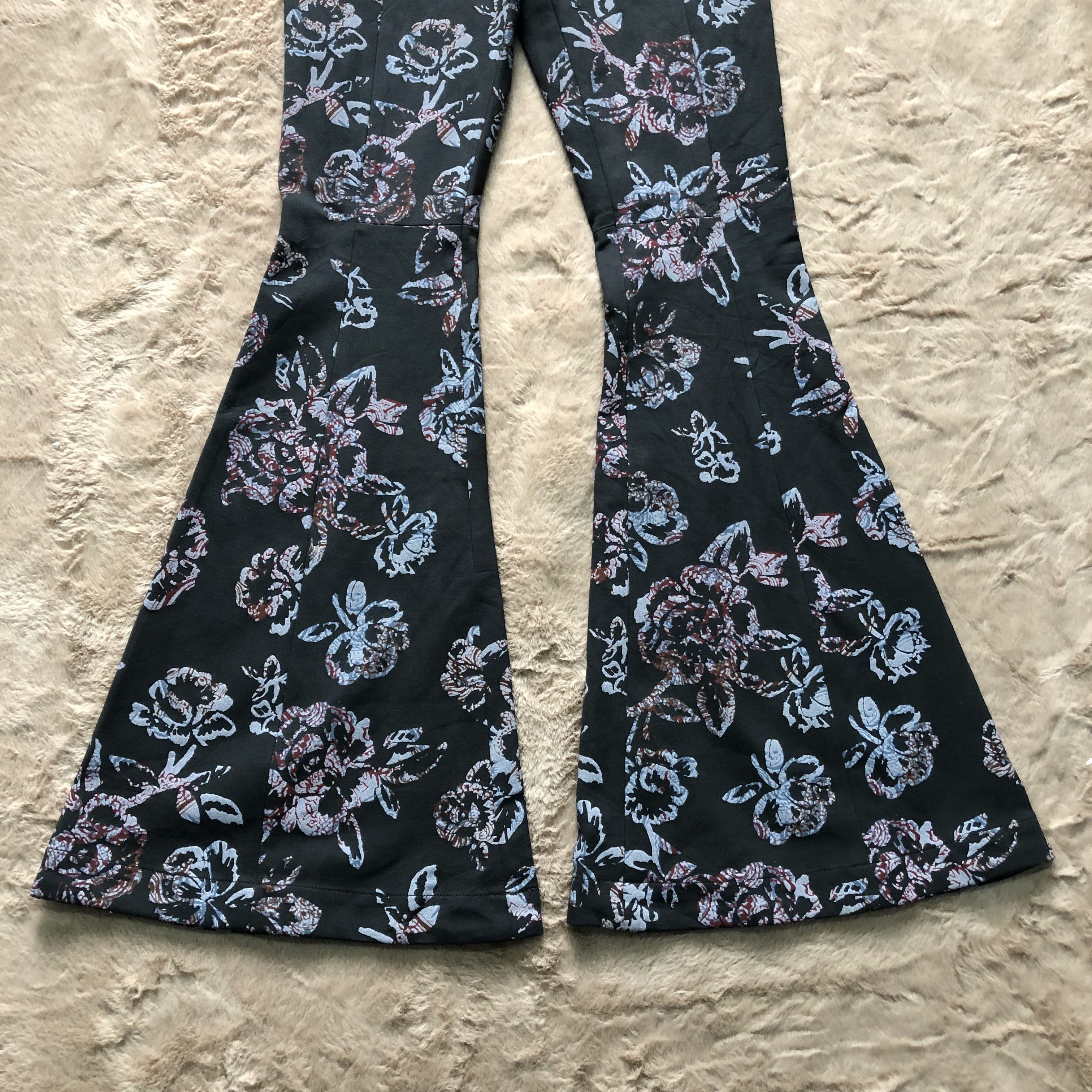 Japanese Brand Super Flare🔥 Ross Florals Print Stretchable Pants #4220-146 Size 24" / US 00 / IT 34 - 2 Thumbnail
