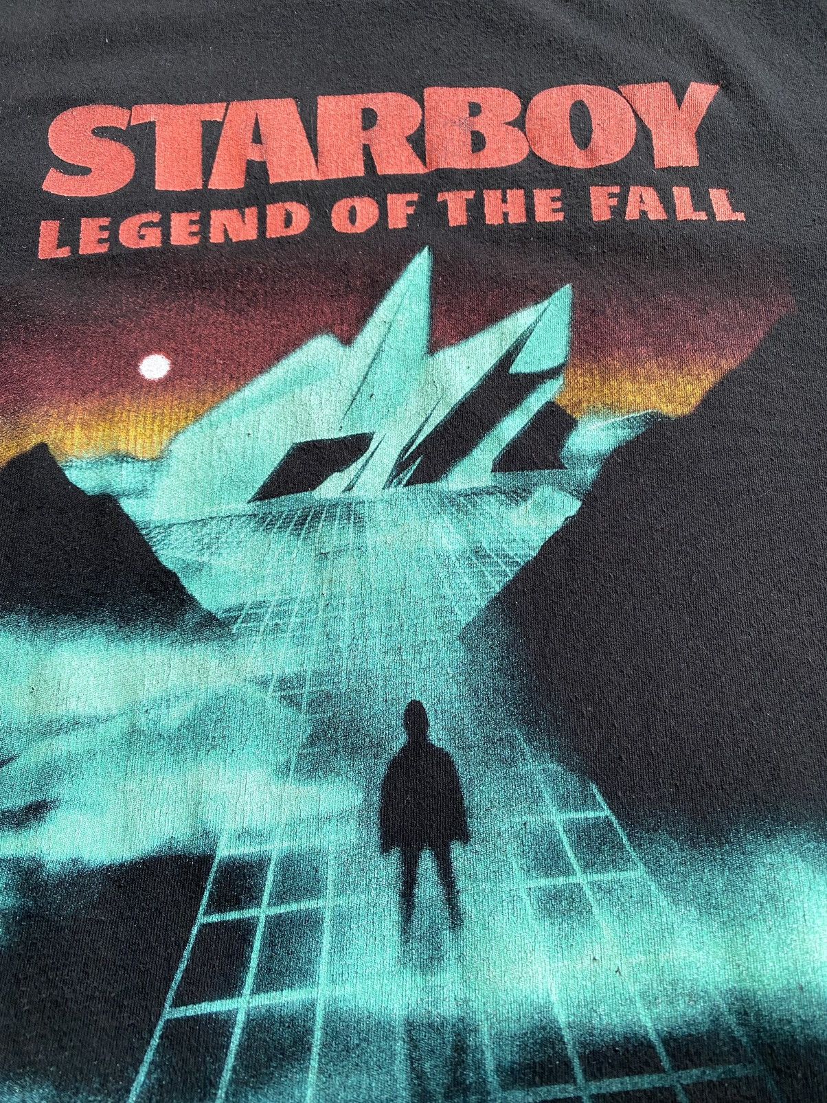 Band Tees The Weeknd Starboy World Tour T Shirt XO 2017 Size US M / EU 48-50 / 2 - 5 Thumbnail