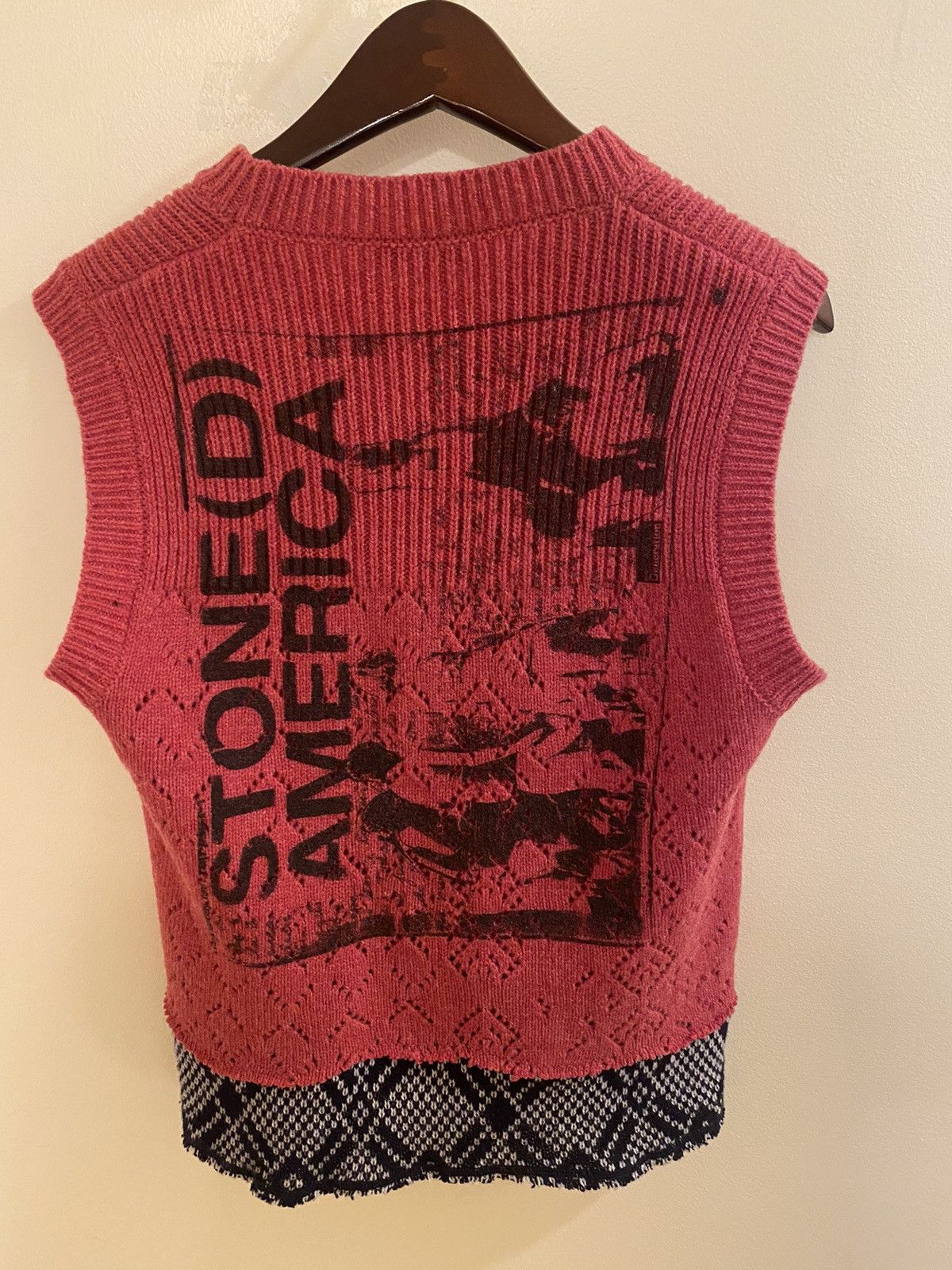 Raf Simons × Raf by Raf Simons Raf Simons Stoned America Pink Graphic Merino Wool Vest Size US L / EU 52-54 / 3 - 3 Thumbnail
