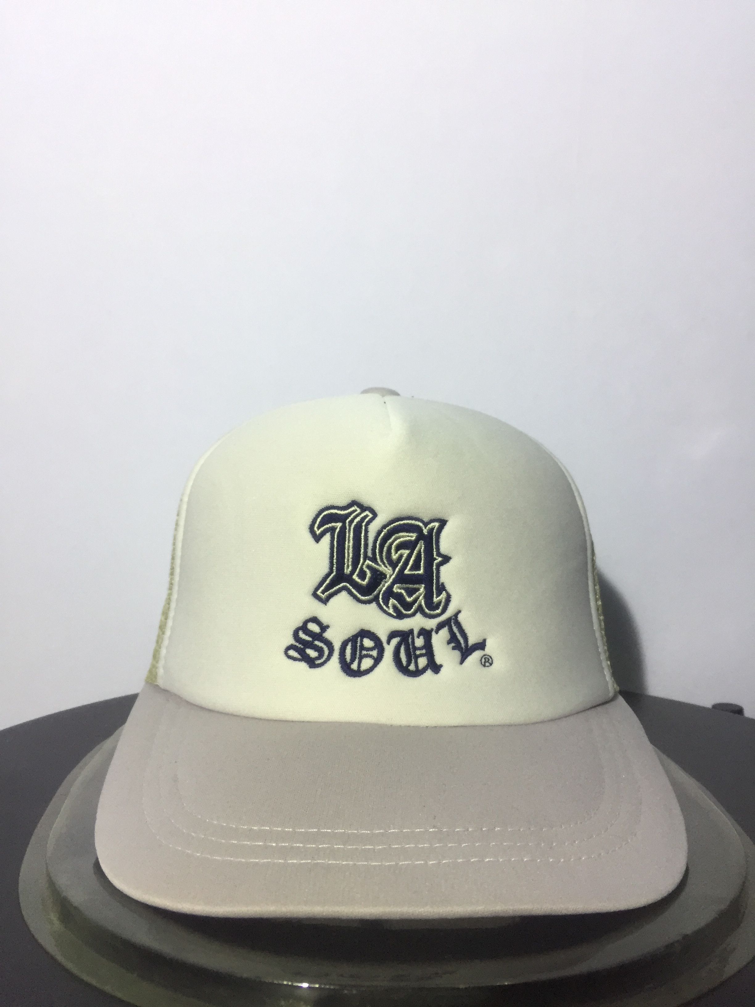 Vintage LA Soul Spell Out Avant Garde Trucker Hat Size ONE SIZE - 1 Thumbnail