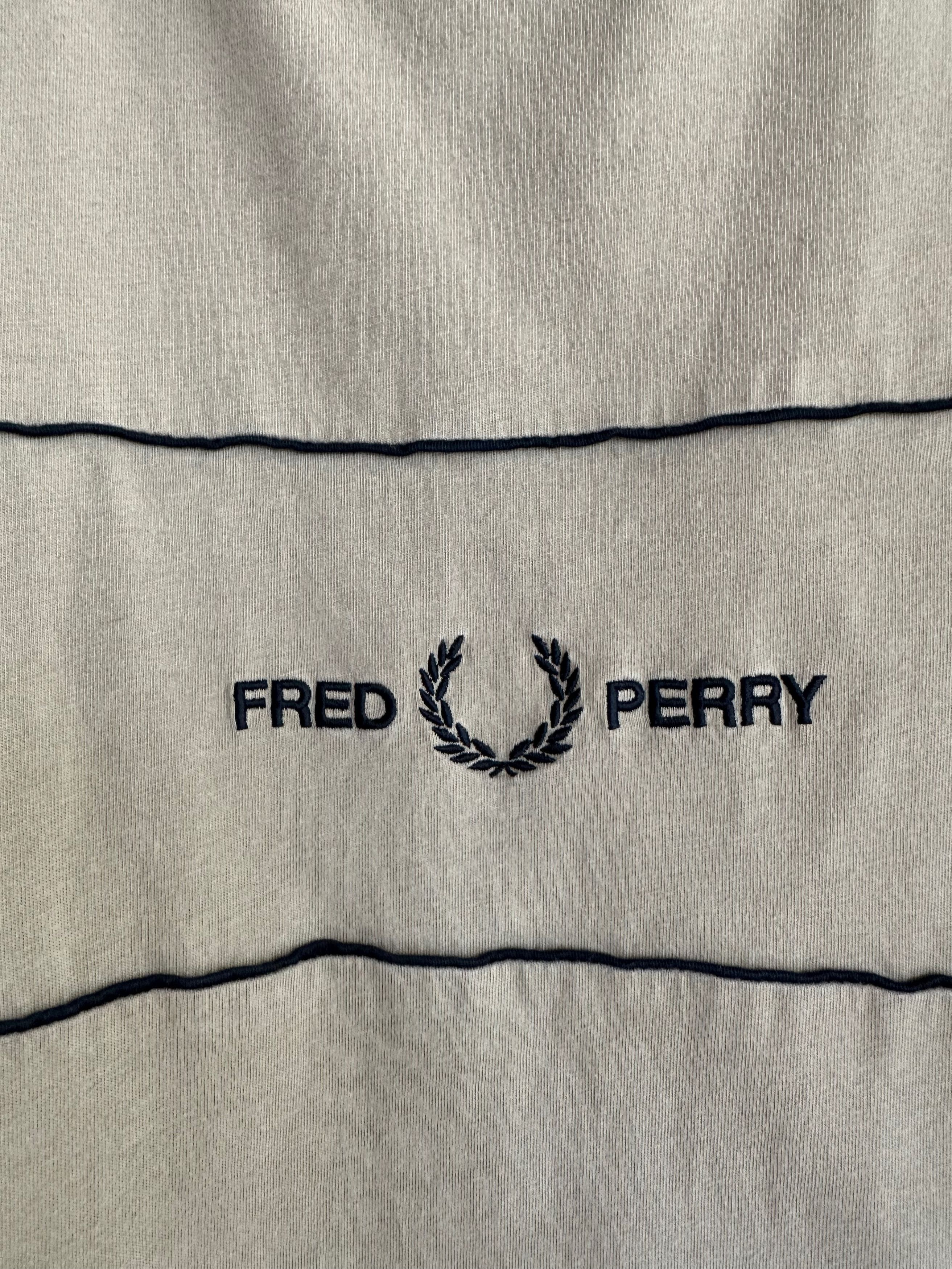 Fred Perry FRED Perry Center Logo crew neck Tan t shirt Size US L / EU 52-54 / 3 - 4 Thumbnail