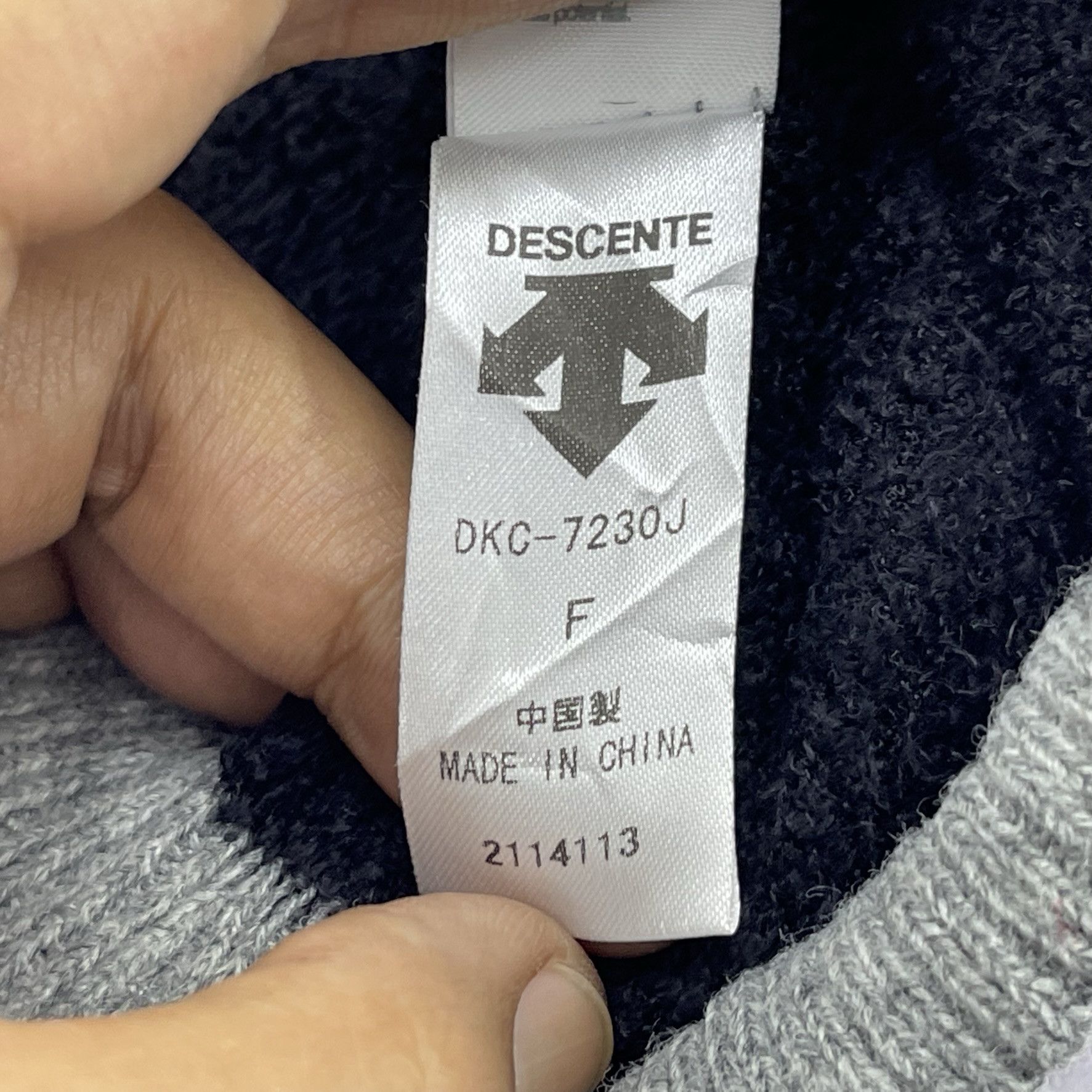 Descente Descente Spell Out Beanie Hats-BH4155 Size ONE SIZE - 8 Thumbnail