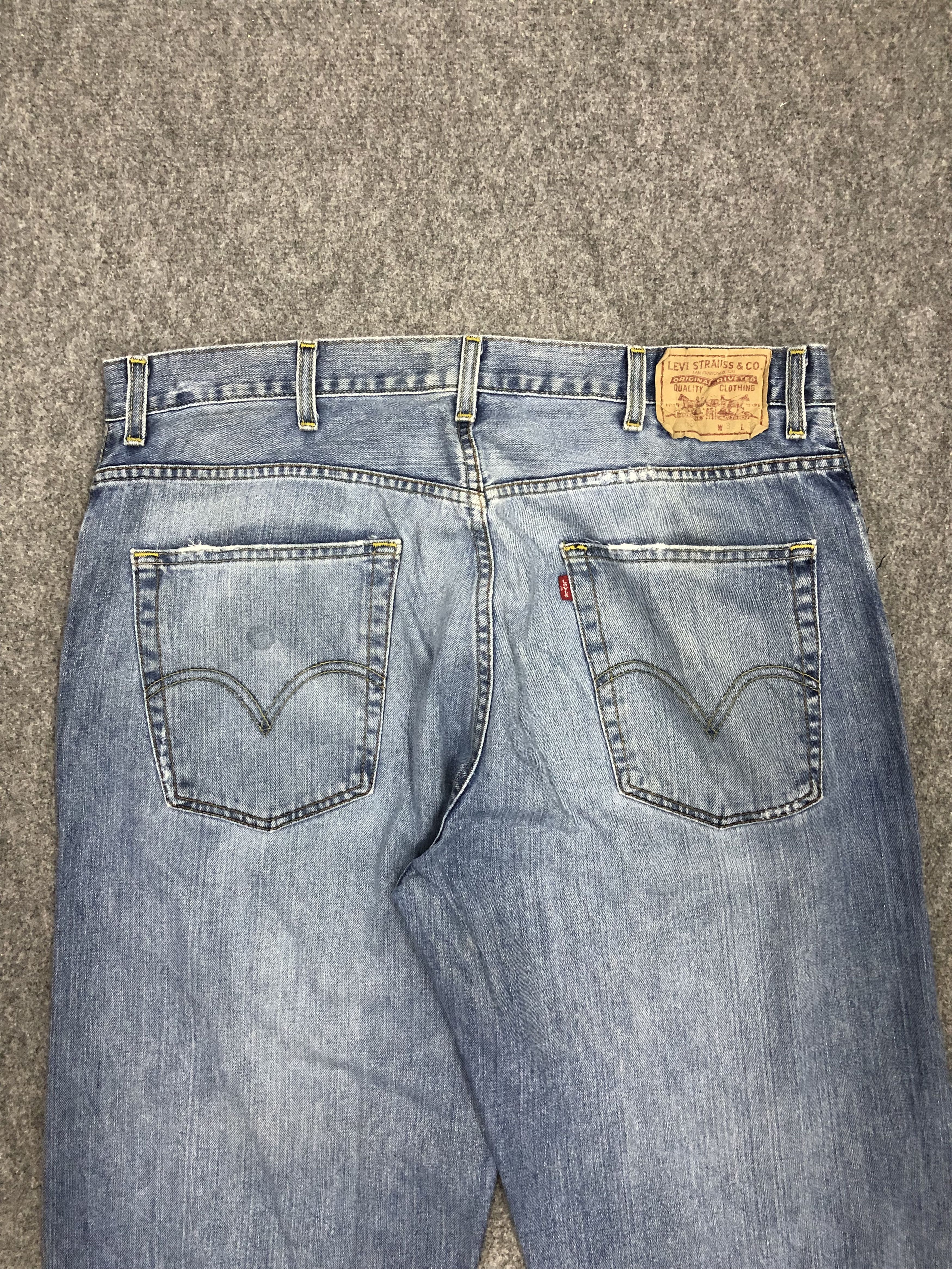 Levi's × Vintage Vintage Levis 569 Faded Blue Baggy Jeans Size US 40 / EU 56 - 4 Thumbnail