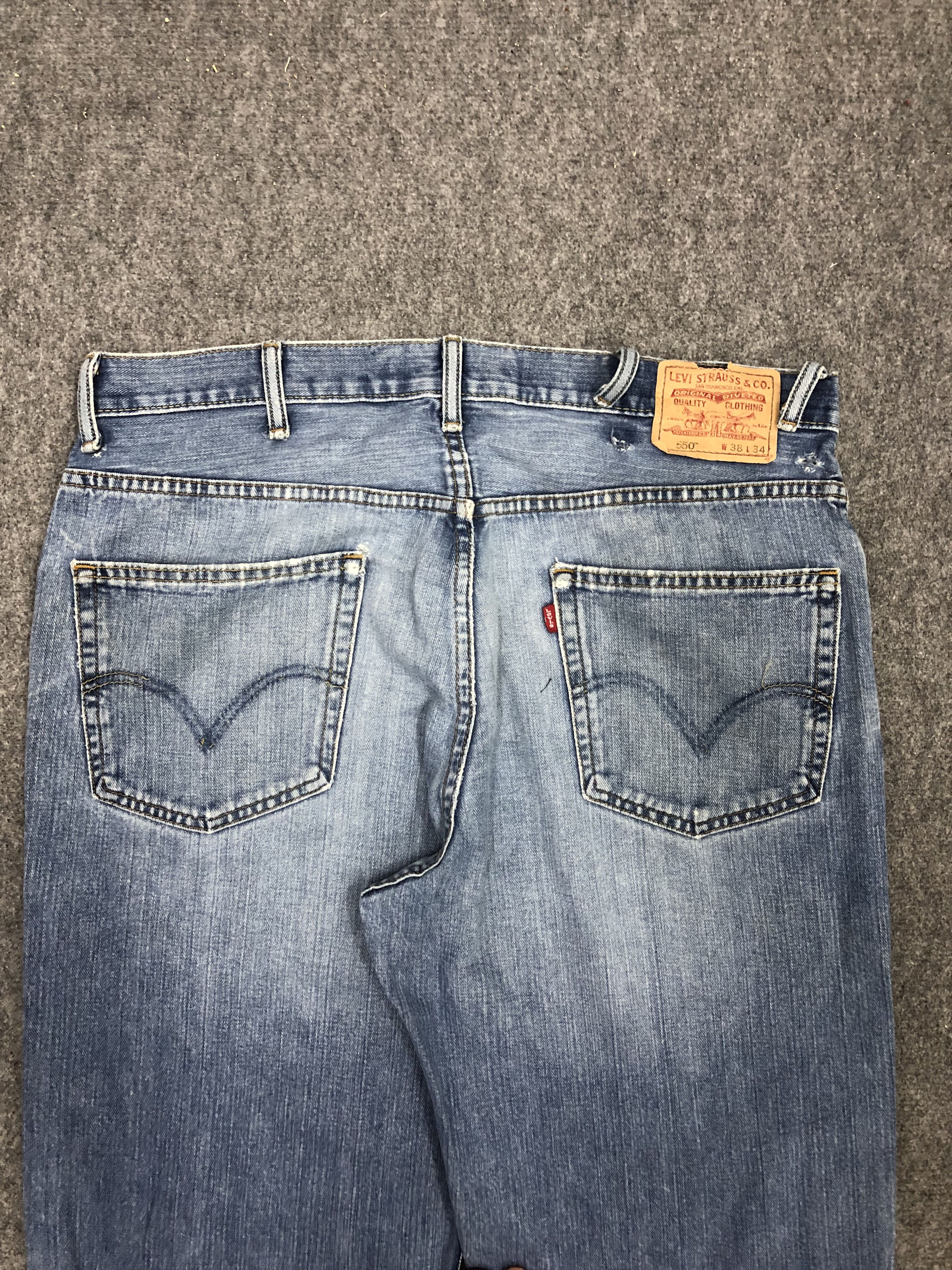 Levi's × Vintage Vintage Levis 550 Faded Blue Baggy Jeans Size US 38 / EU 54 - 4 Thumbnail