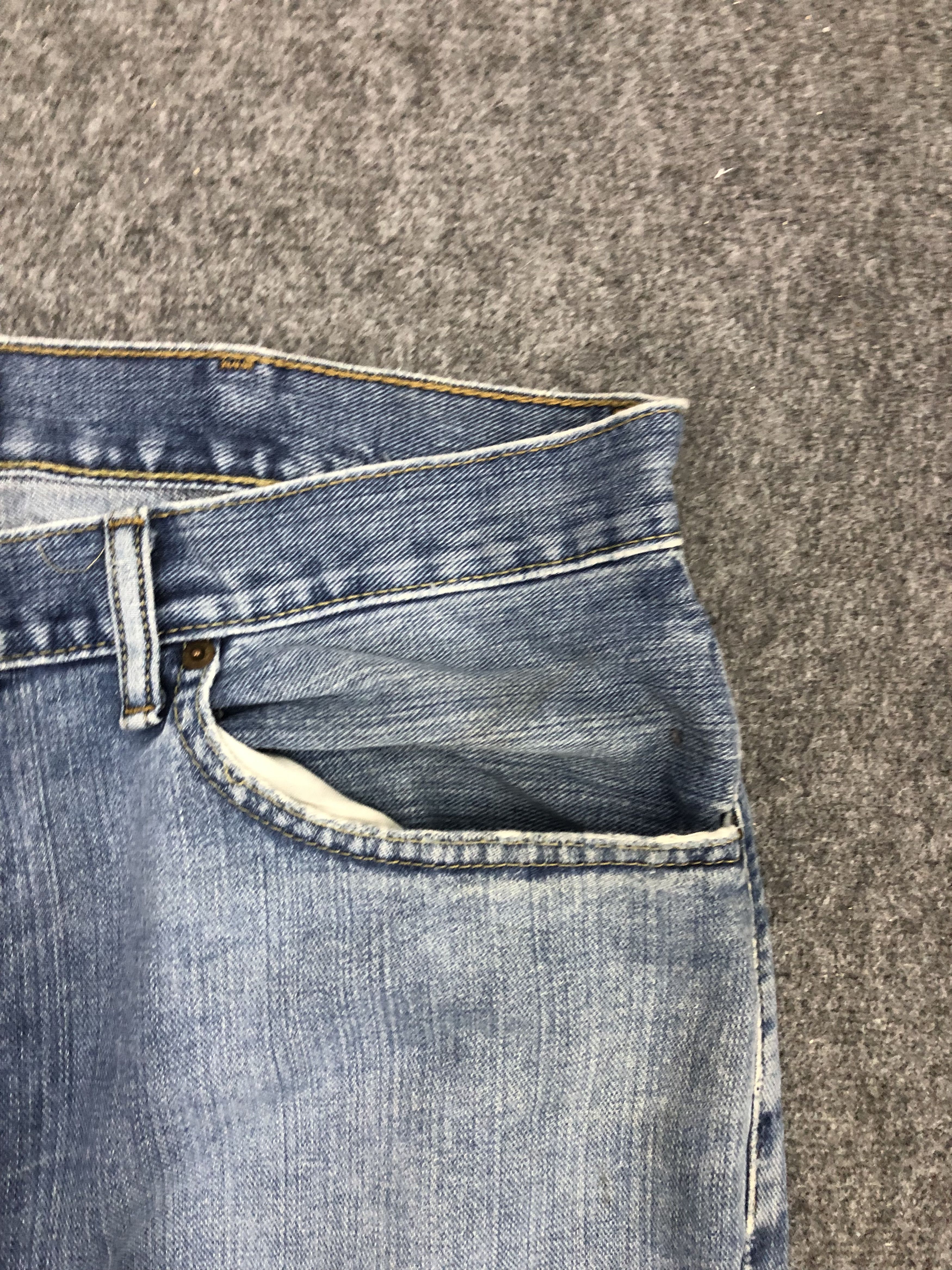 Levi's × Vintage Vintage Levis 550 Faded Blue Baggy Jeans Size US 38 / EU 54 - 9 Thumbnail