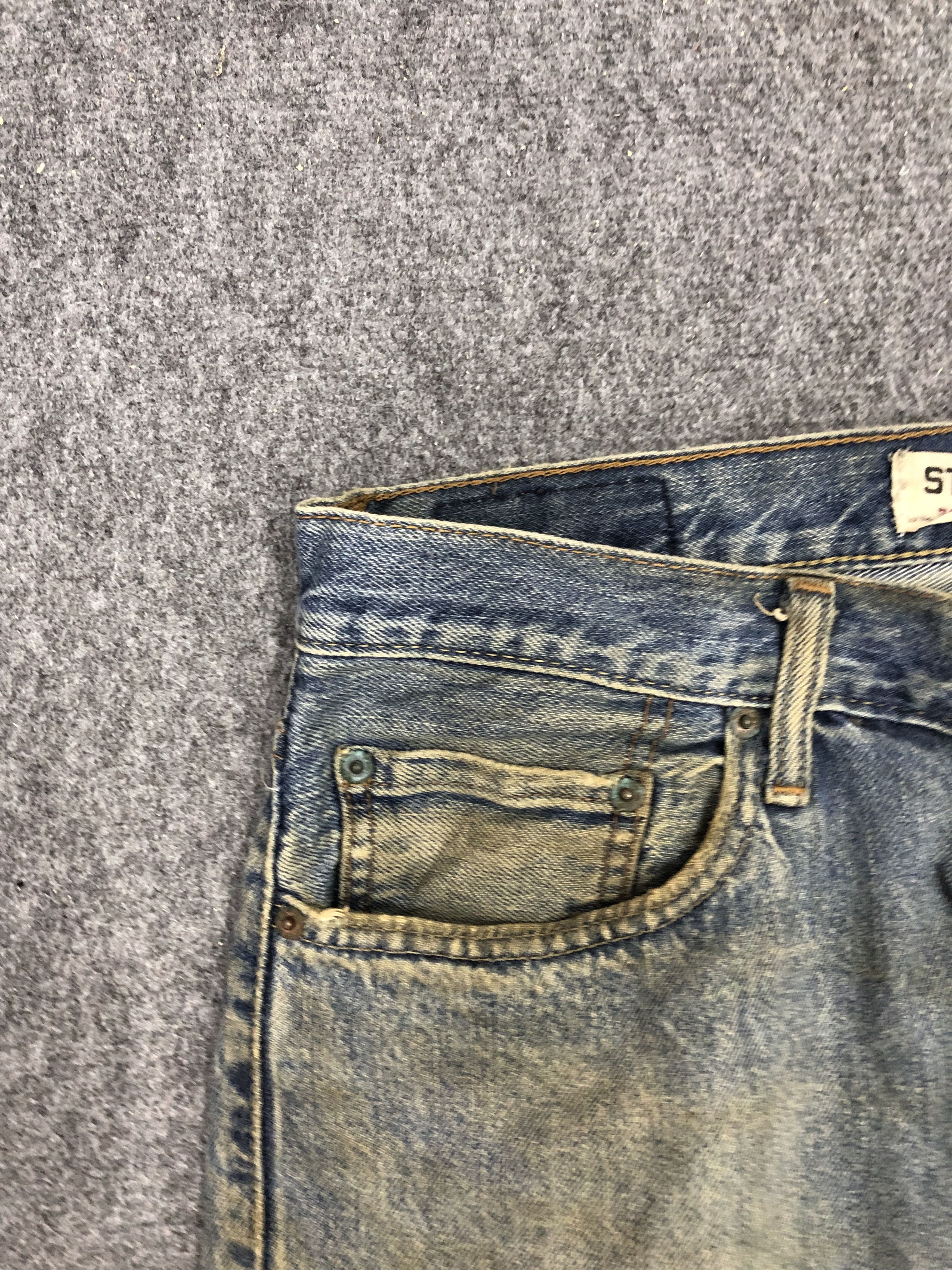 Levi's × Vintage Vintage Levis Faded Blue Dirty Jeans Size US 34 / EU 50 - 9 Thumbnail