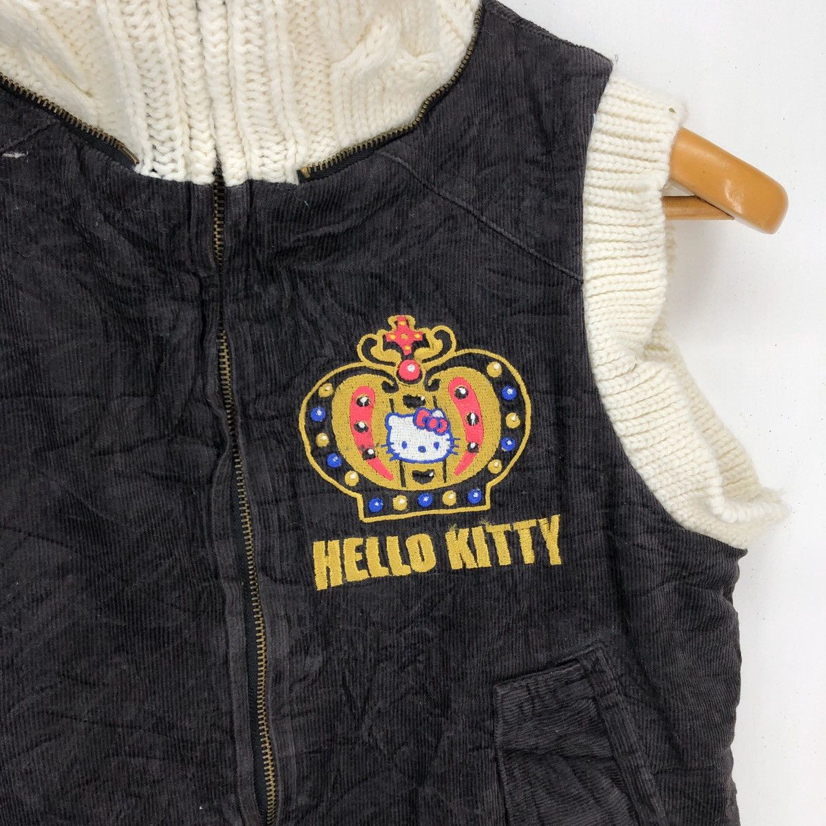 Japanese Brand HELLO KITTY Women Sleeveless Tank Top #1711-64 Size S / US 4 / IT 40 - 2 Thumbnail