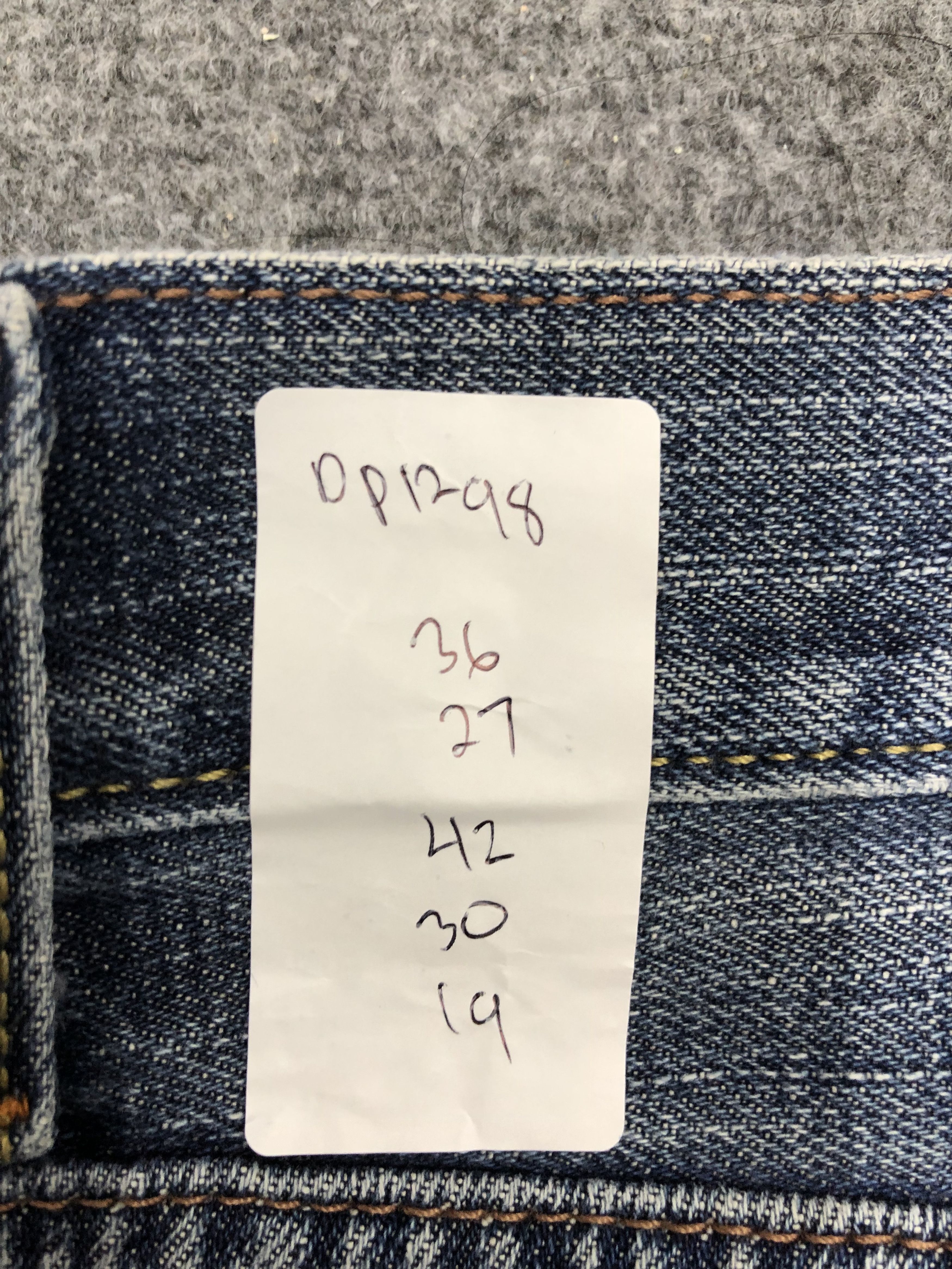 Levi's Vintage Levis 569 Faded Blue Baggy Jeans DP1298 Size US 36 / EU 52 - 14 Thumbnail